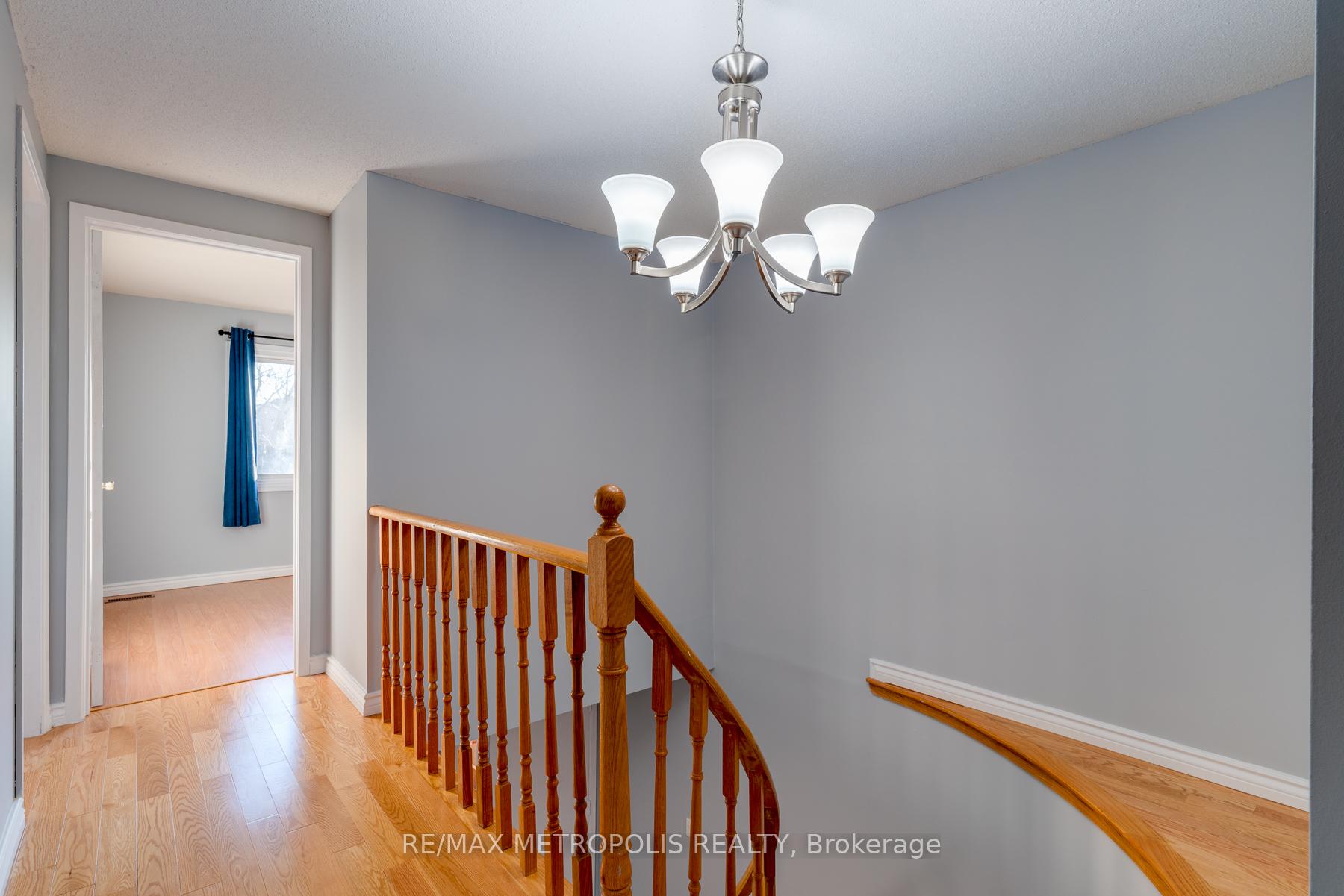 Photo 23 of Unit Main, 113 Cimmaron Street, Markham, Middlefield — HOMEH