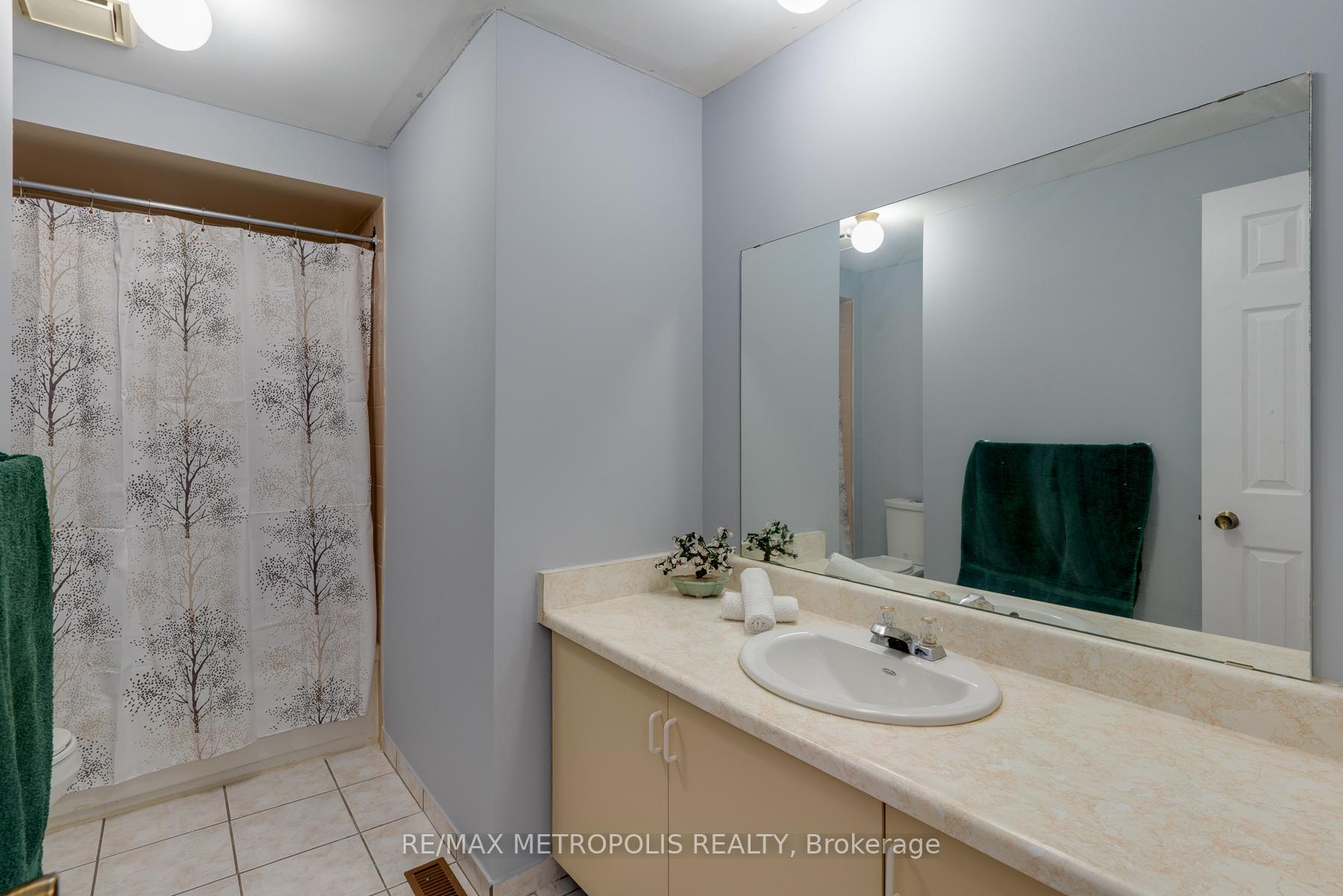 Photo 21 of Unit Main, 113 Cimmaron Street, Markham, Middlefield — HOMEH
