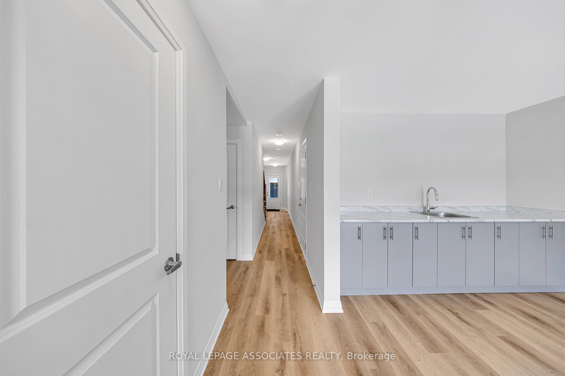 Photo 9 of 81 Rustle Wood Avenue, Markham, Cornell — HOMEH