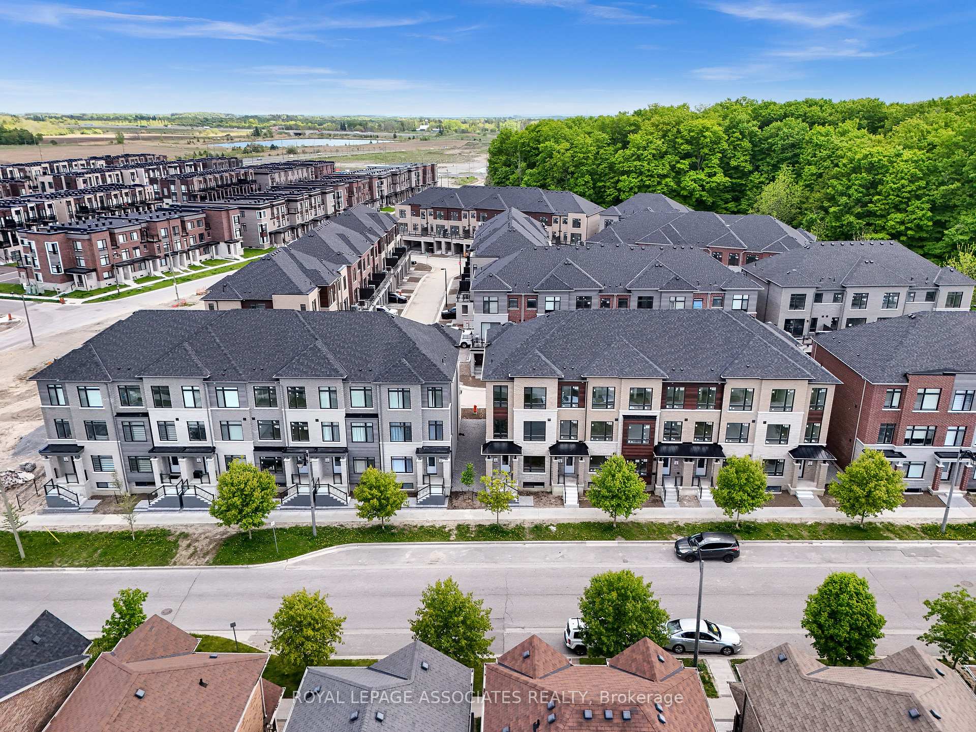 Photo 22 of 81 Rustle Wood Avenue, Markham, Cornell — HOMEH