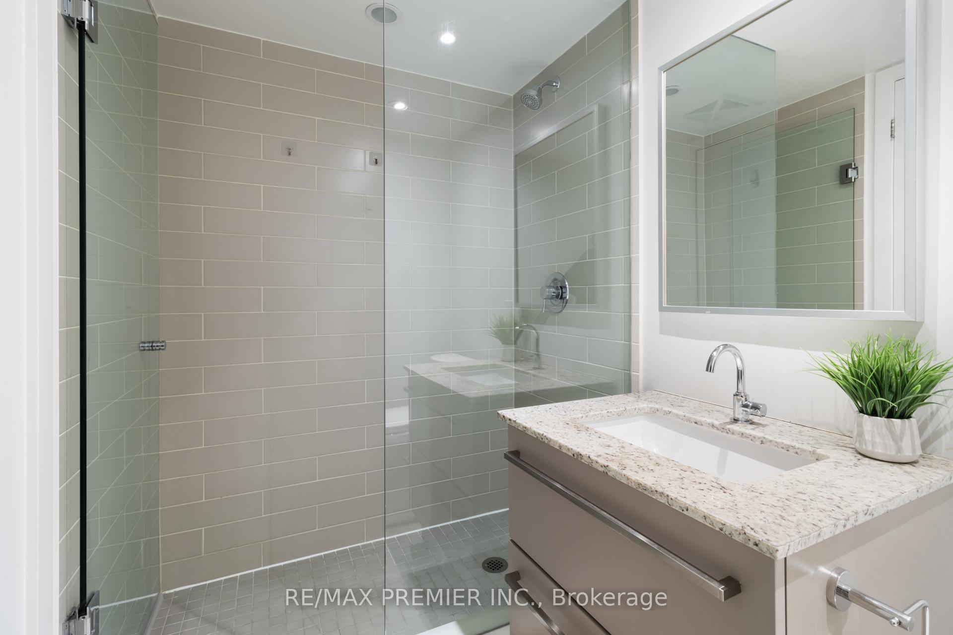 Photo 8 of Unit 303, 120 Varna Drive, Toronto, Englemount-Lawrence — HOMEH