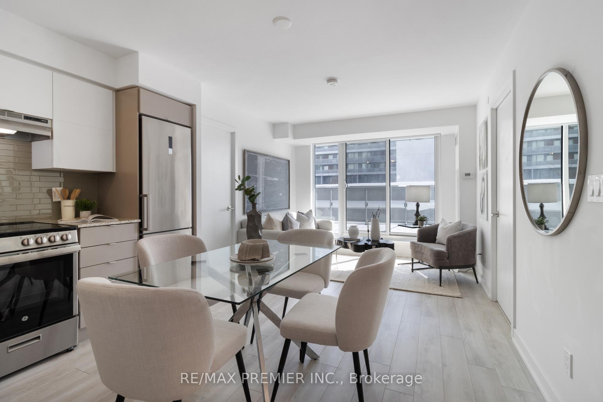 Photo 11 of Unit 303, 120 Varna Drive, Toronto, Englemount-Lawrence — HOMEH