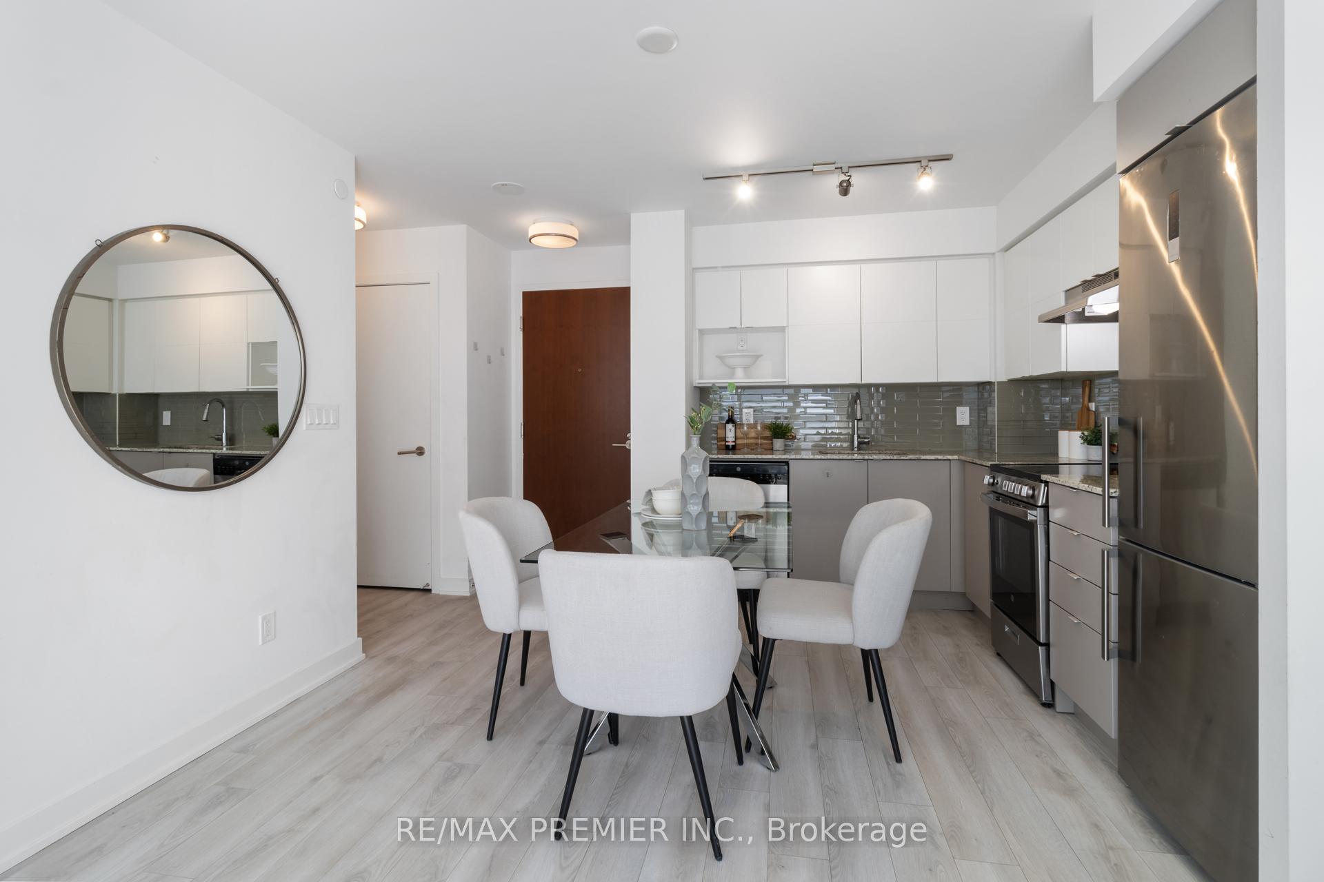 Photo 13 of Unit 303, 120 Varna Drive, Toronto, Englemount-Lawrence — HOMEH