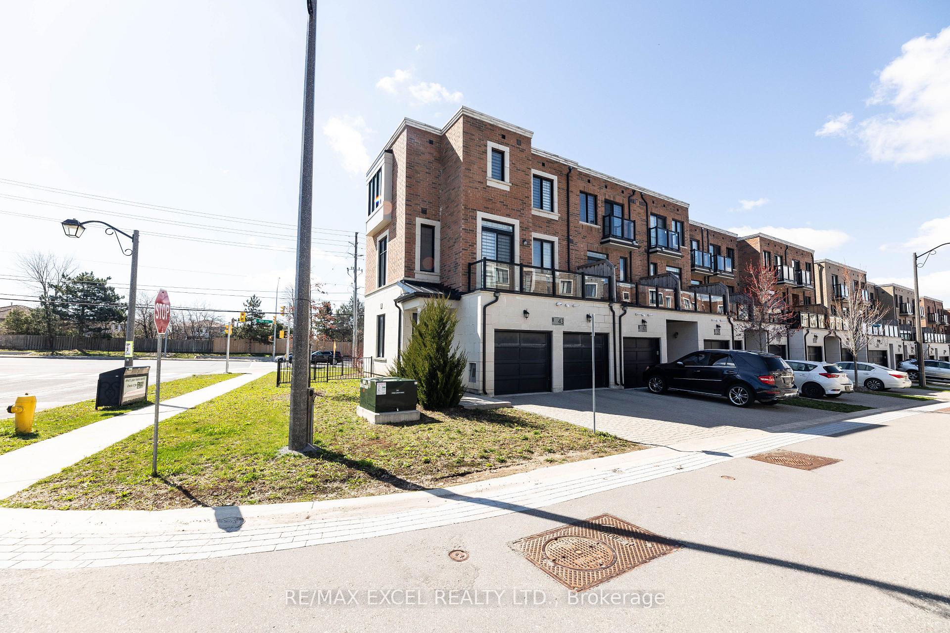 Photo 17 of 43 Hyderabad Lane, Markham, Greensborough — HOMEH