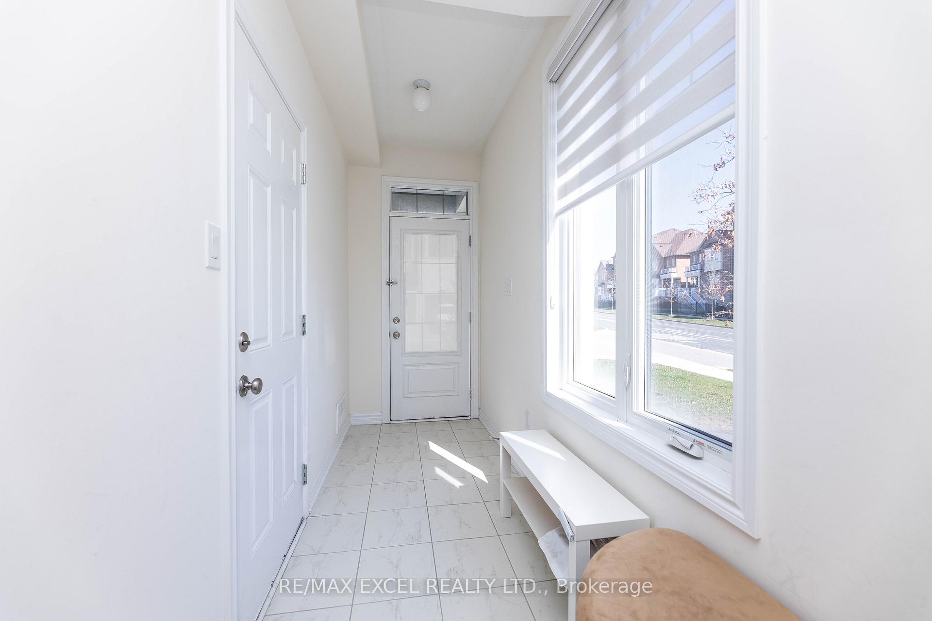 Photo 2 of 43 Hyderabad Lane, Markham, Greensborough — HOMEH
