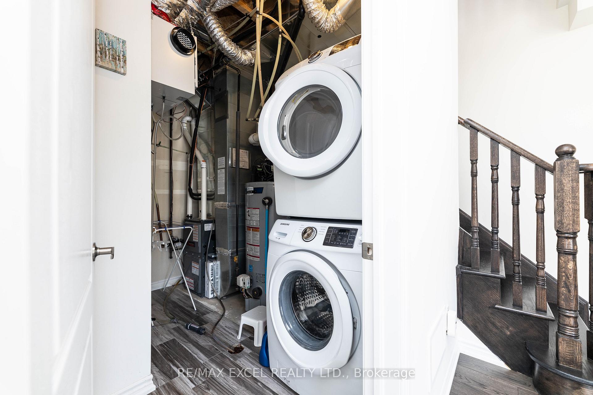 Photo 10 of 43 Hyderabad Lane, Markham, Greensborough — HOMEH