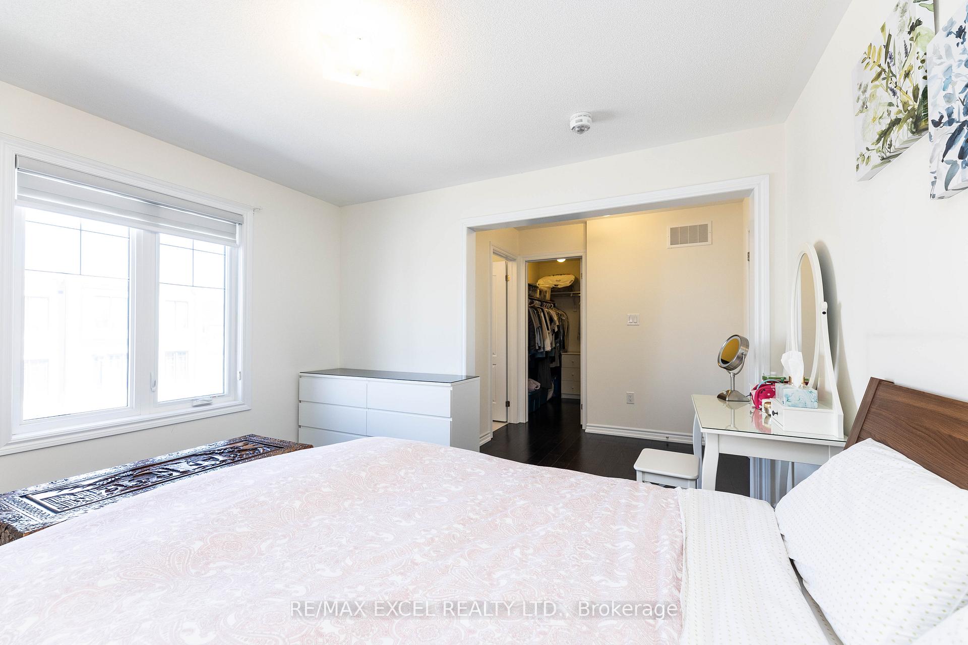 Photo 8 of 43 Hyderabad Lane, Markham, Greensborough — HOMEH