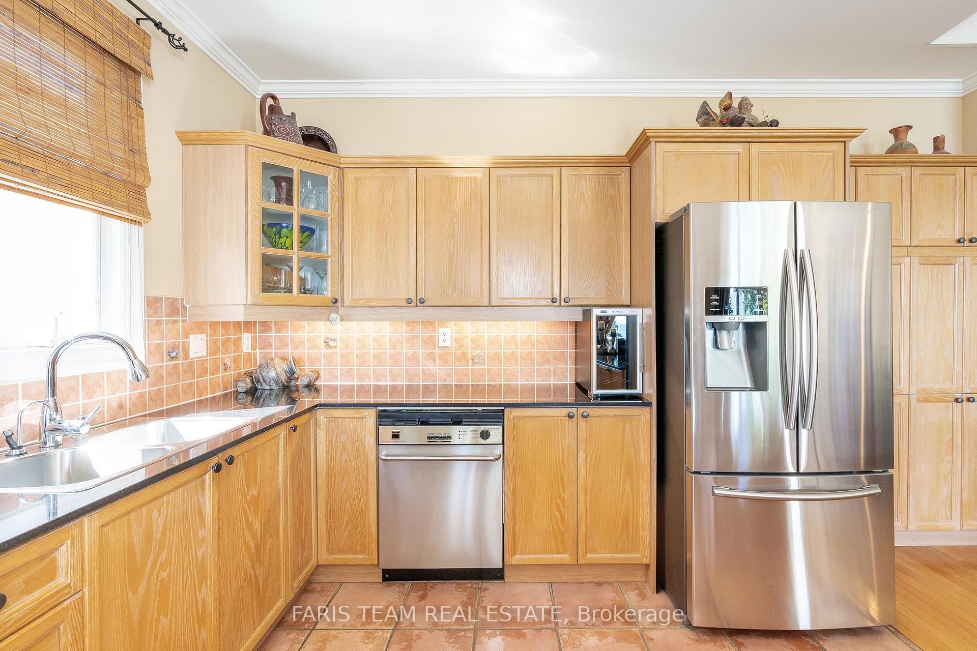 Photo 4 of 443 Aberdeen Boulevard, Midland — HOMEH