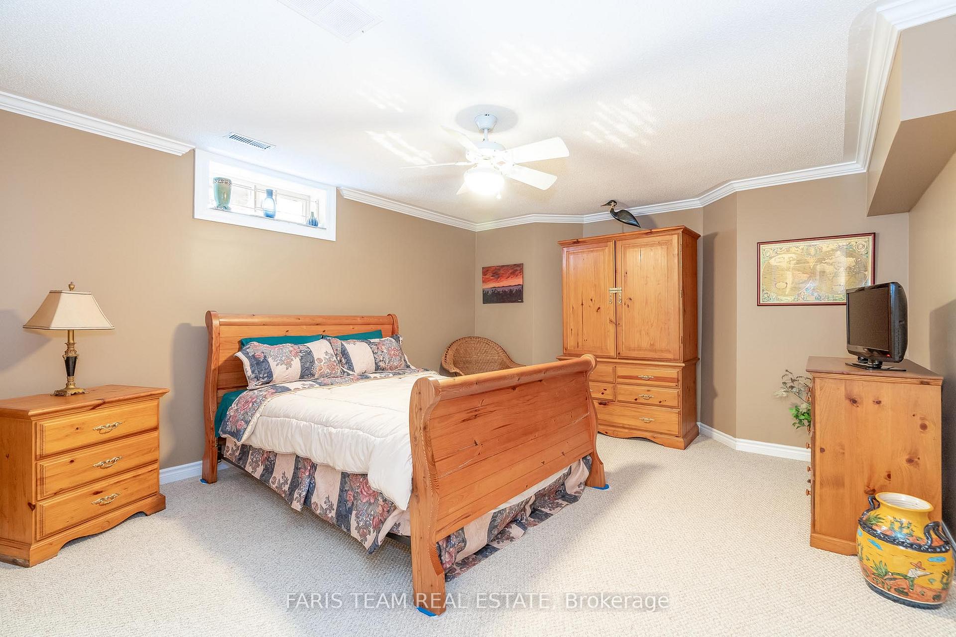 Photo 17 of 443 Aberdeen Boulevard, Midland — HOMEH