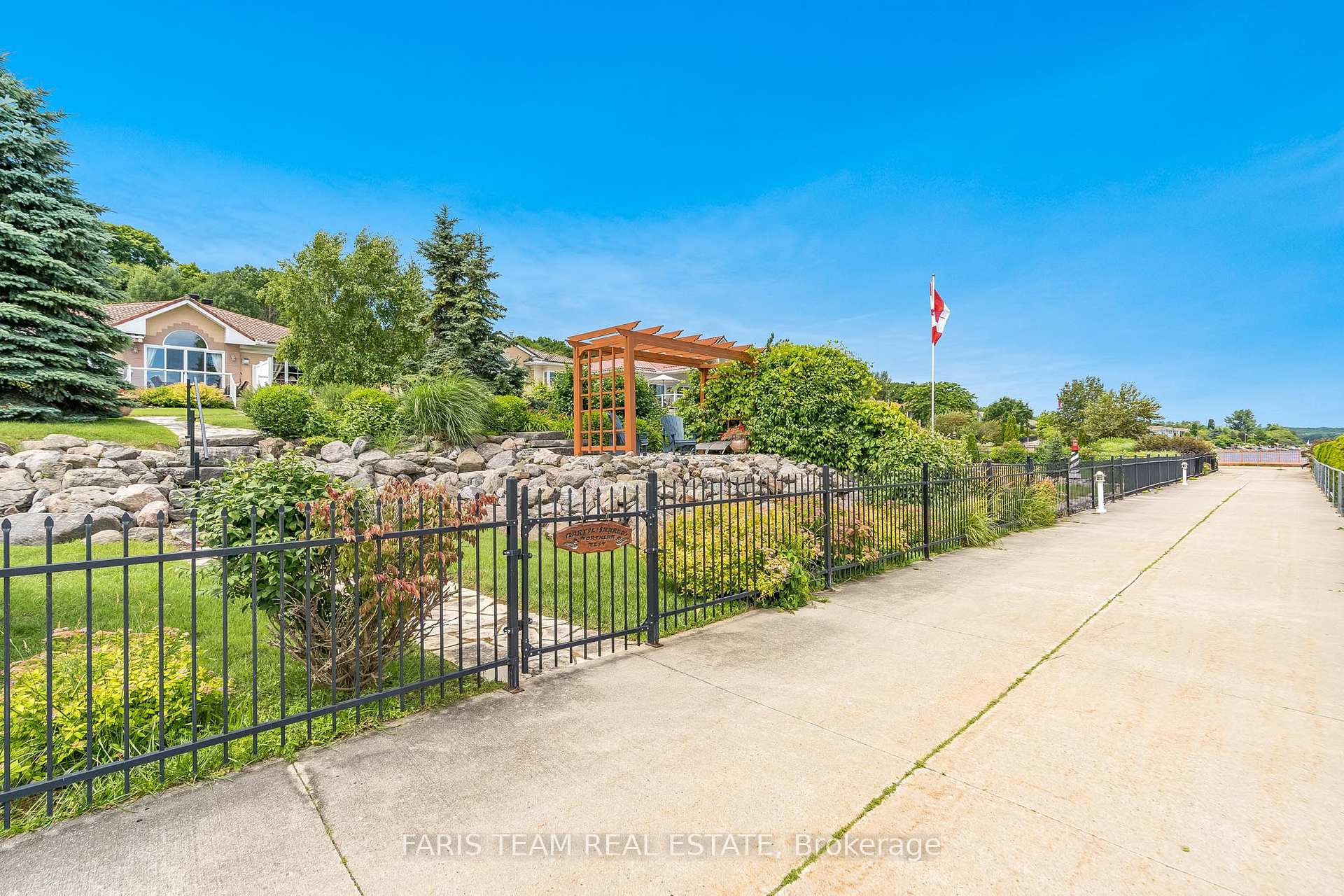 Photo 31 of 443 Aberdeen Boulevard, Midland — HOMEH