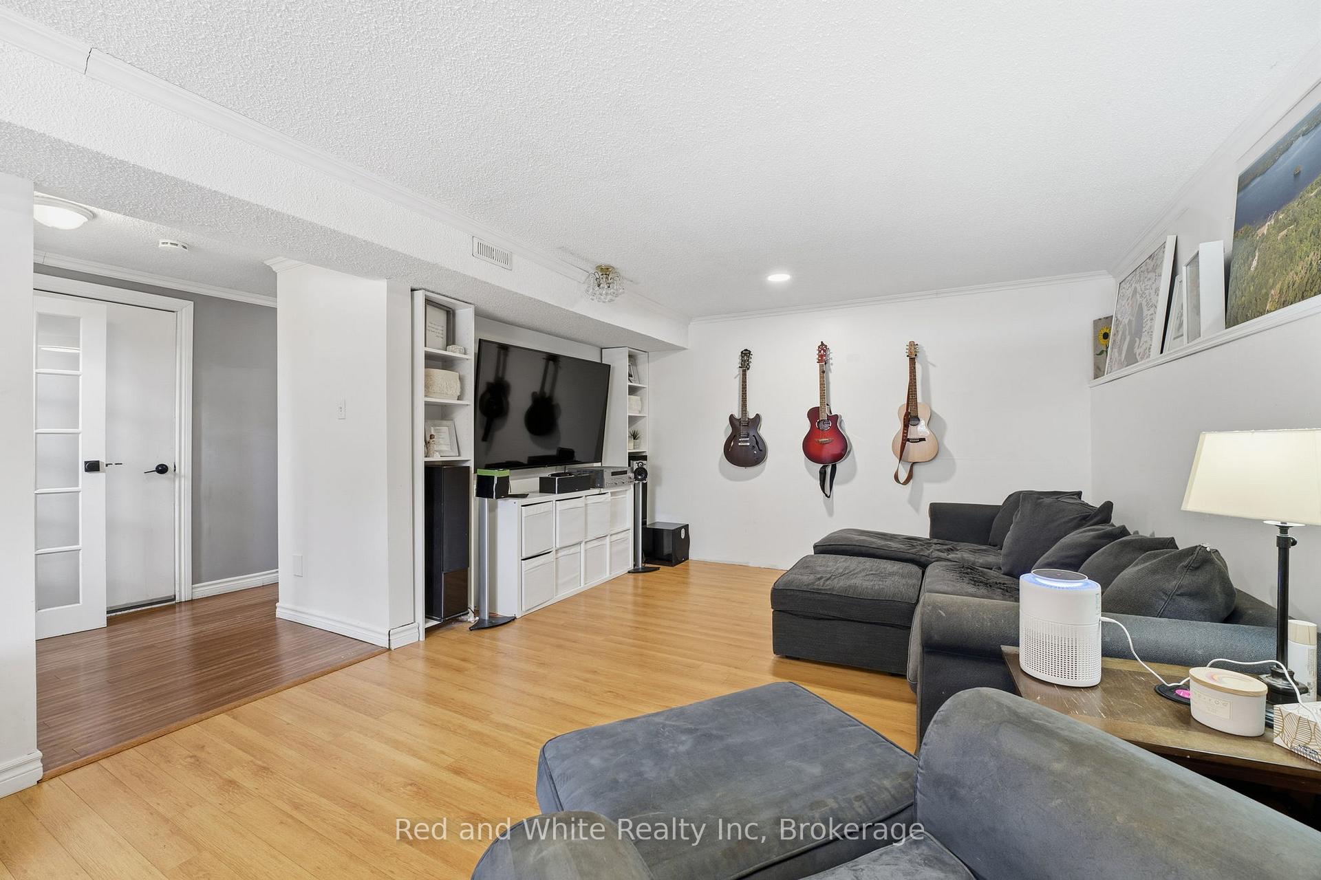 Photo 23 of 104 Cindy Avenue, Cambridge — HOMEH