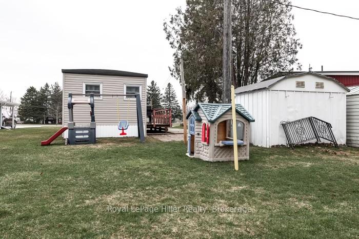 Photo 11 of 120 Ash Road, Perth East, Crystal Lake — HOMEH