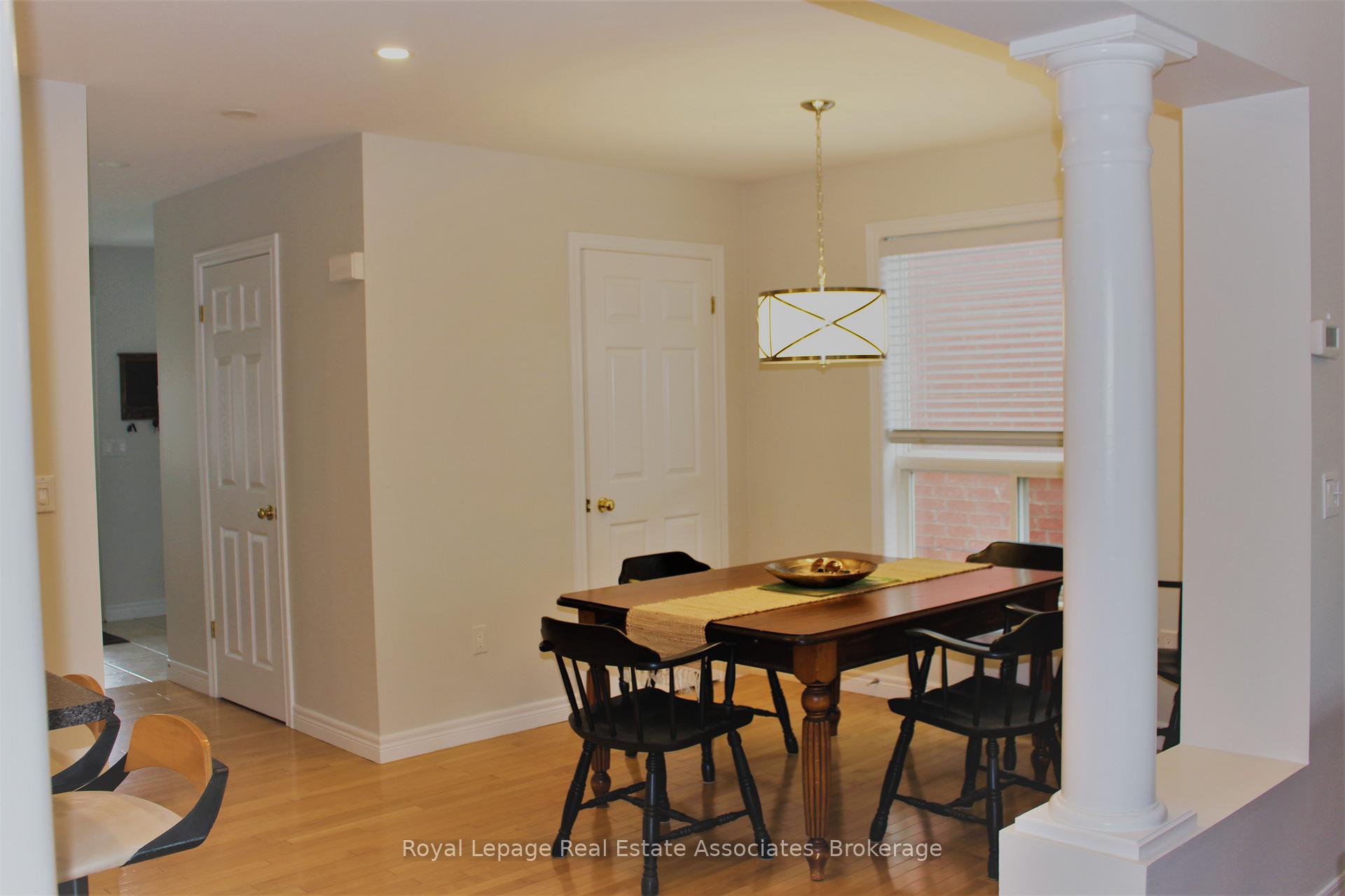Photo 8 of 61 Porter Drive, Guelph, Pineridge/Westminster Woods — HOMEH