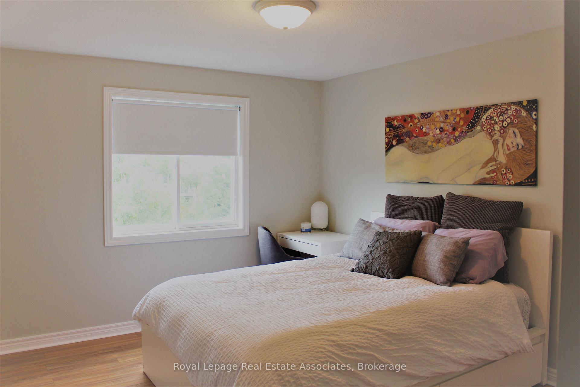 Photo 10 of 61 Porter Drive, Guelph, Pineridge/Westminster Woods — HOMEH