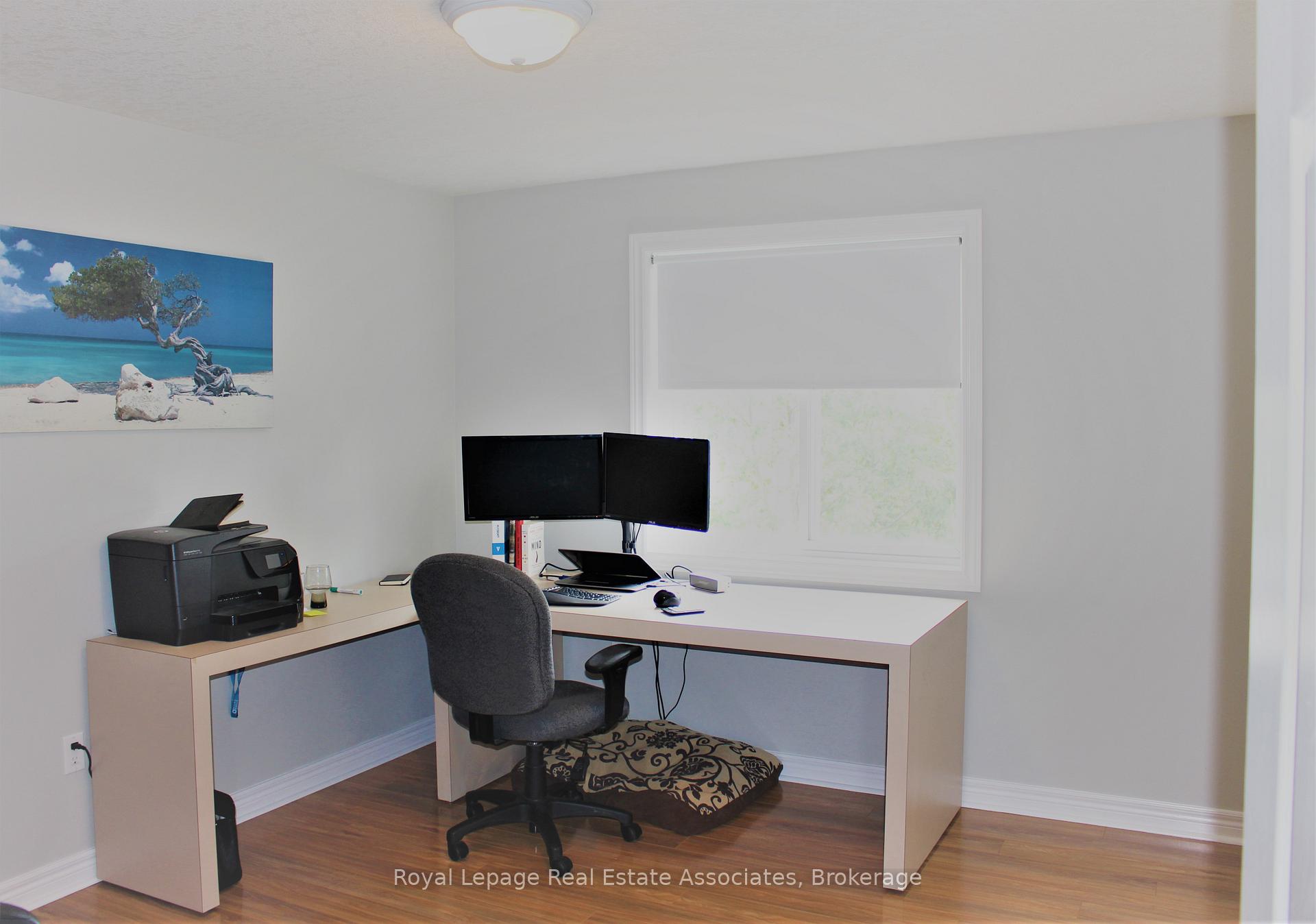 Photo 13 of 61 Porter Drive, Guelph, Pineridge/Westminster Woods — HOMEH