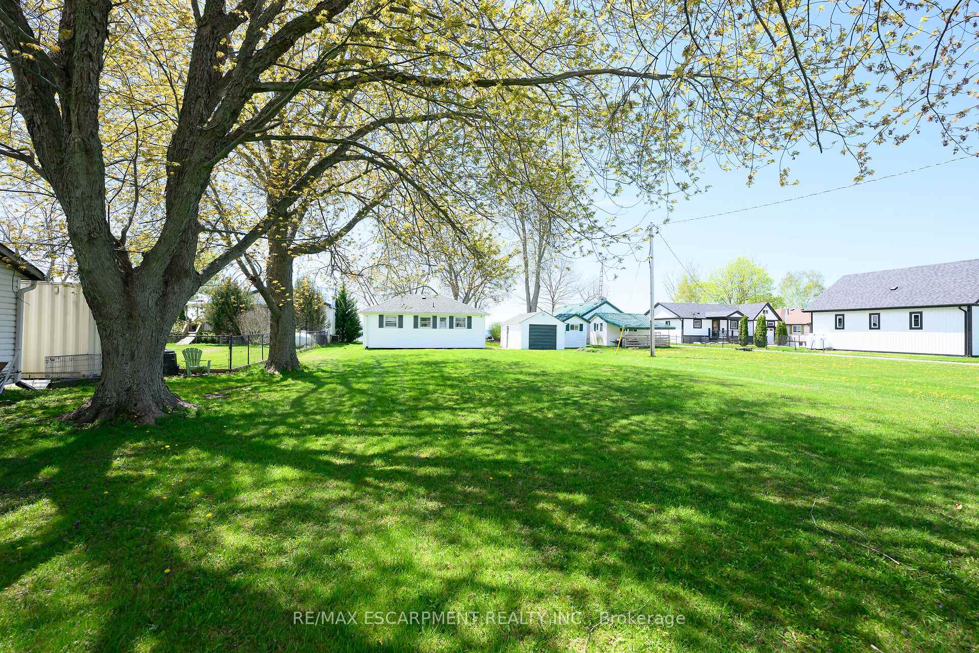 Photo 3 of 13 Horseshoe Bay Road, Haldimand, Dunnville — HOMEH