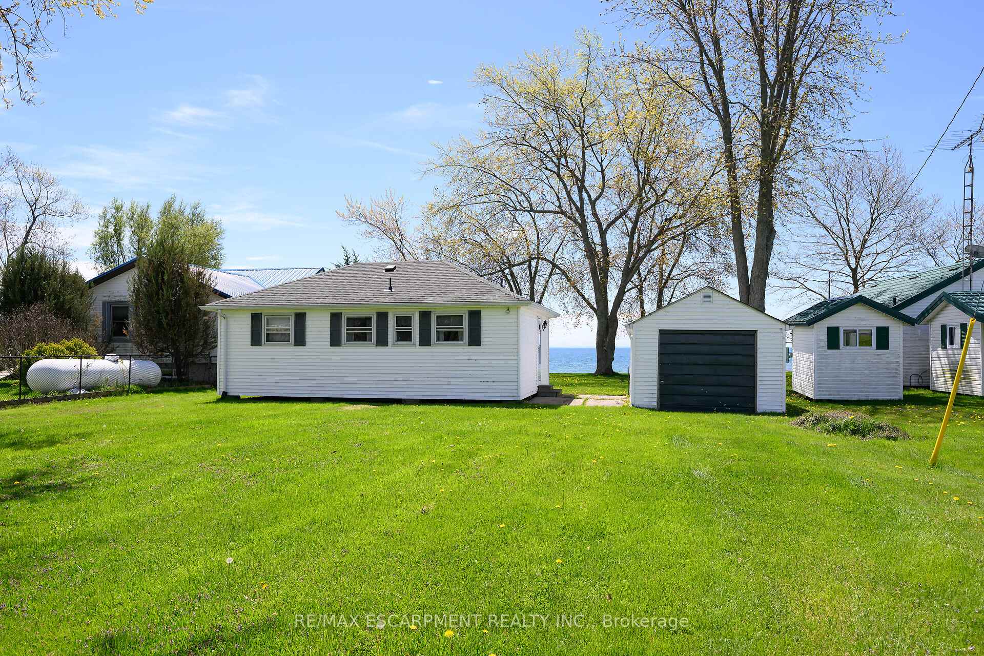 Photo 17 of 13 Horseshoe Bay Road, Haldimand, Dunnville — HOMEH