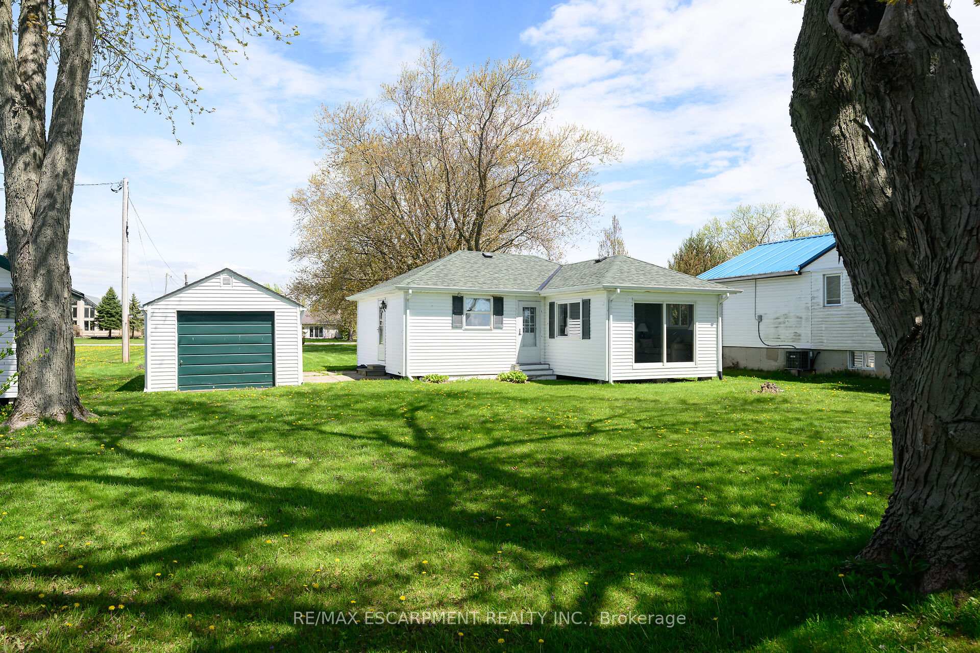 Photo 32 of 13 Horseshoe Bay Road, Haldimand, Dunnville — HOMEH