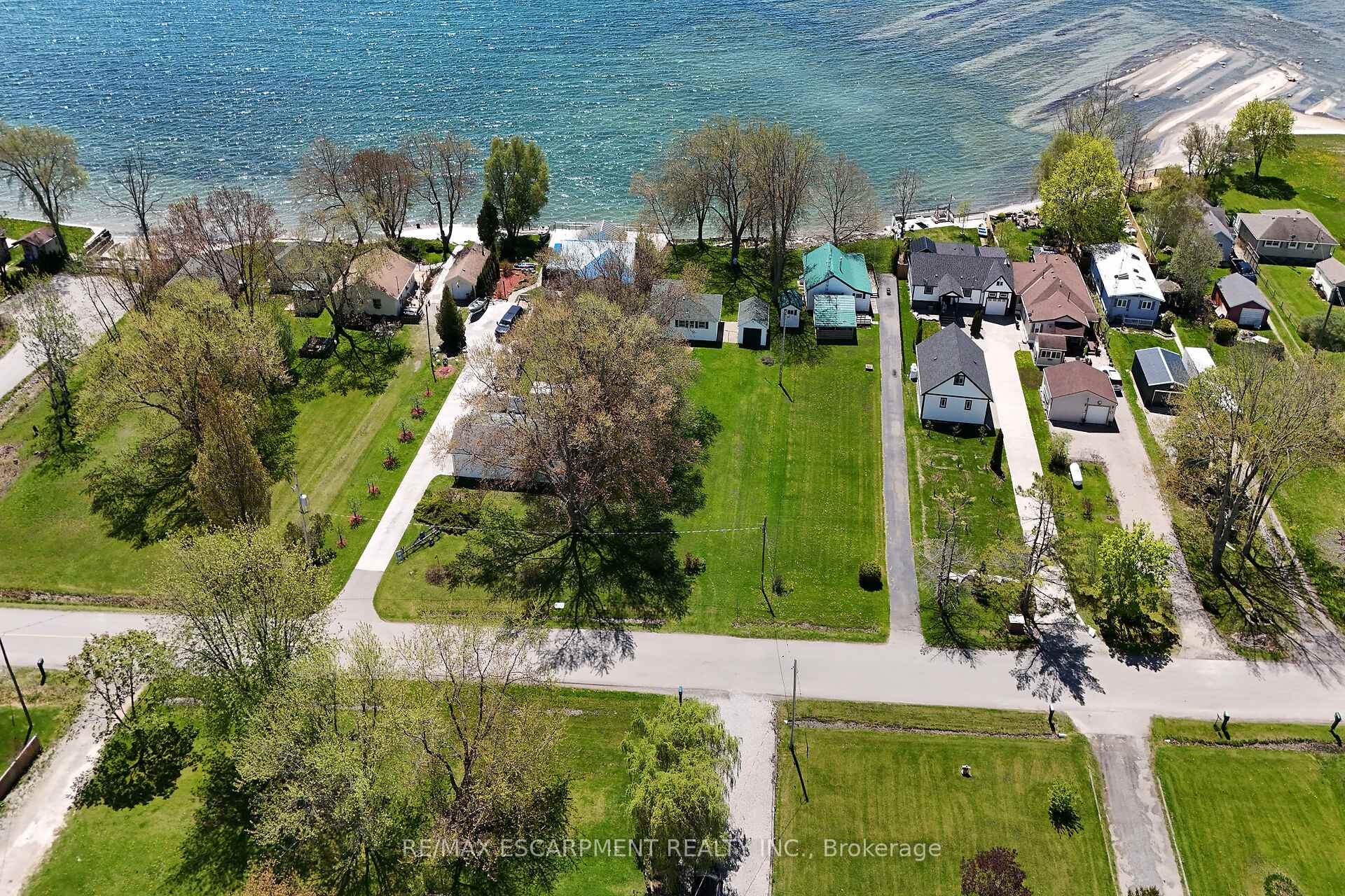 Photo 33 of 13 Horseshoe Bay Road, Haldimand, Dunnville — HOMEH