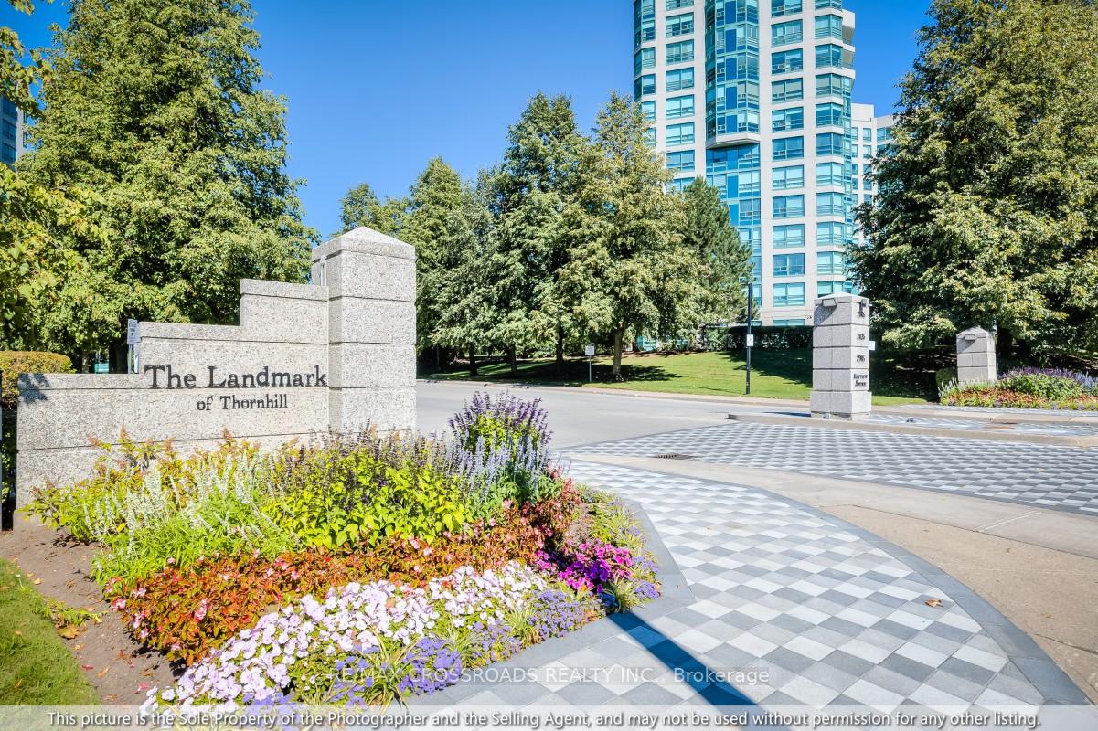 Front of Unit 304, 7825 Bayview Avenue