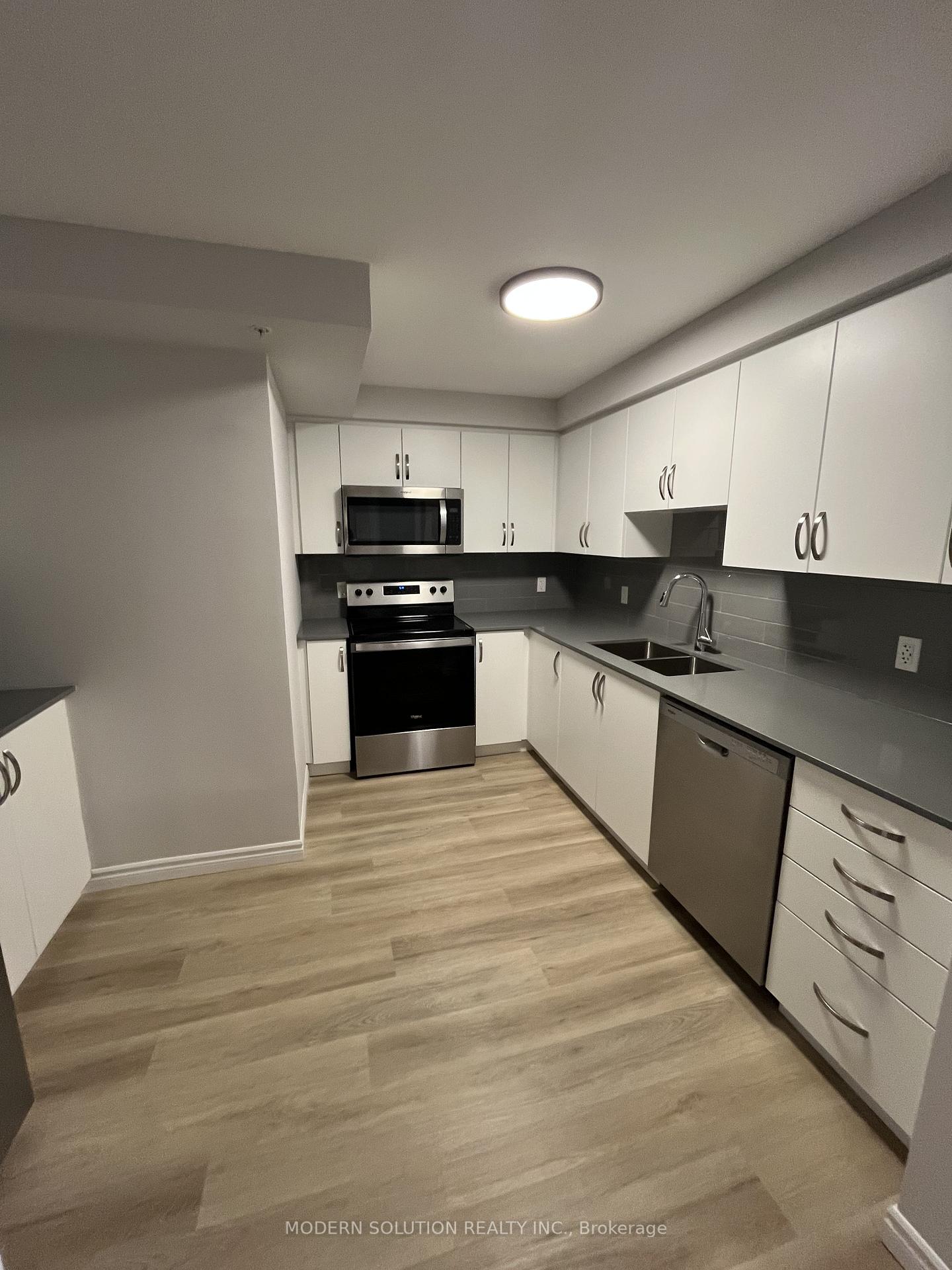 Photo 11 of Unit 1007, 425 Watson Parkway N, Guelph, Grange Road — HOMEH