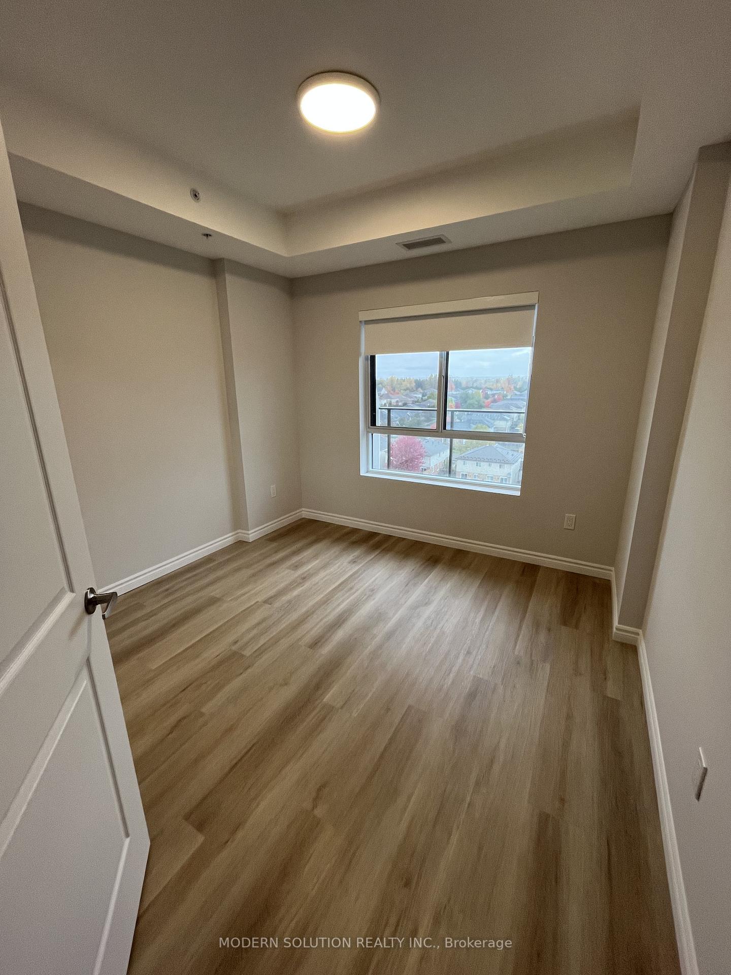Photo 2 of Unit 1007, 425 Watson Parkway N, Guelph, Grange Road — HOMEH