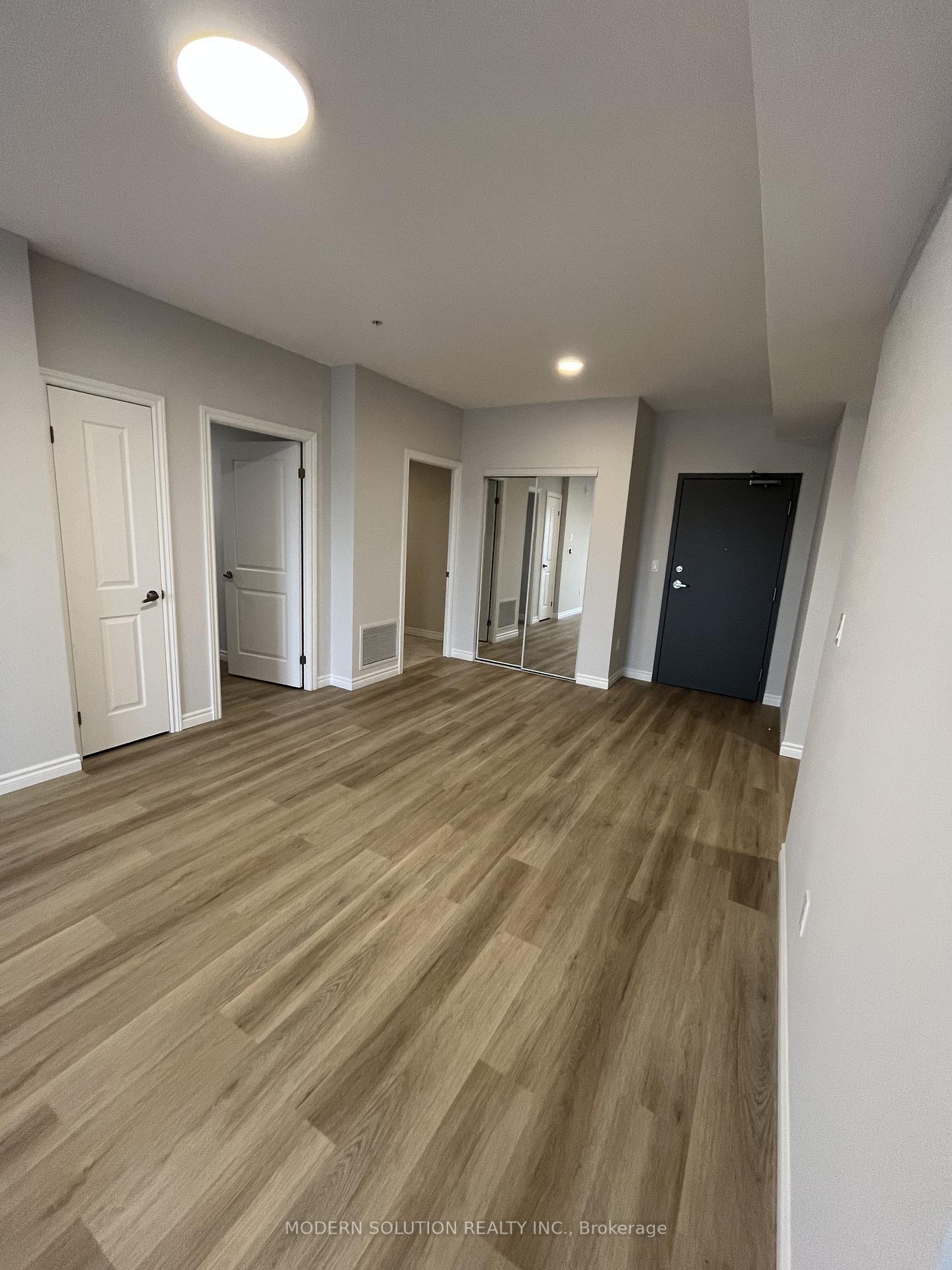 Photo 6 of Unit 1007, 425 Watson Parkway N, Guelph, Grange Road — HOMEH