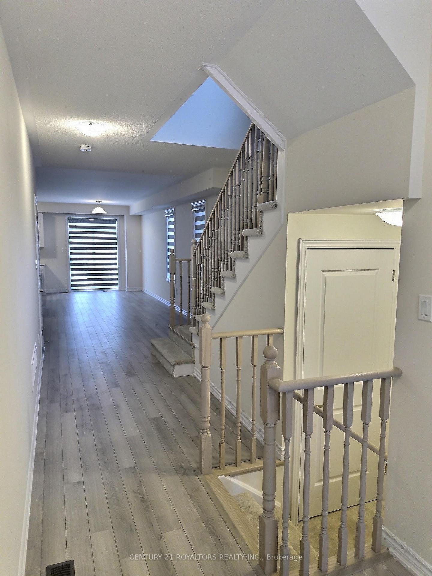 Photo 3 of 93 McGill Avenue, Erin — HOMEH