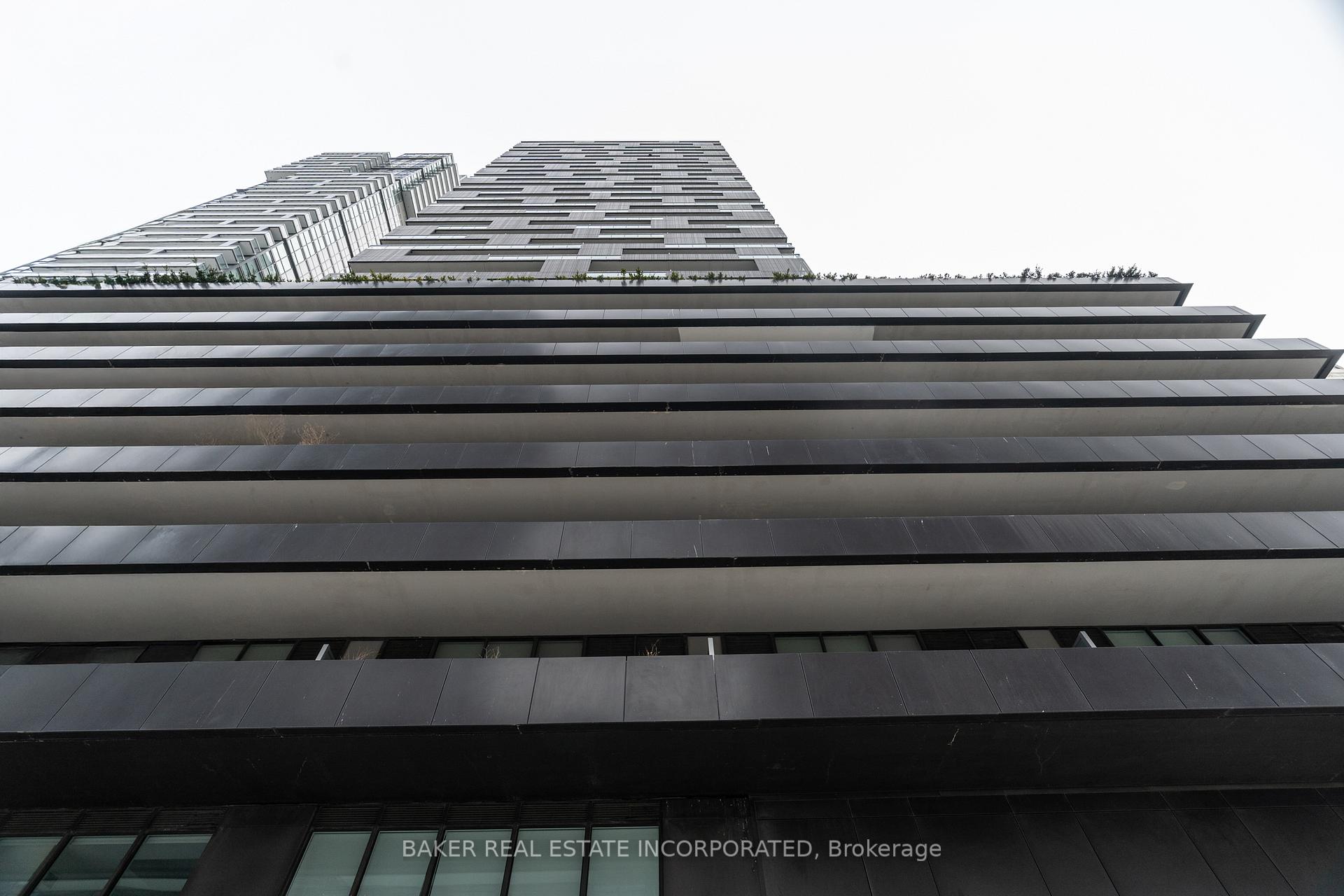 Photo 5 of Unit 3306, 15 Roehampton Avenue, Toronto, Mount Pleasant West — HOMEH