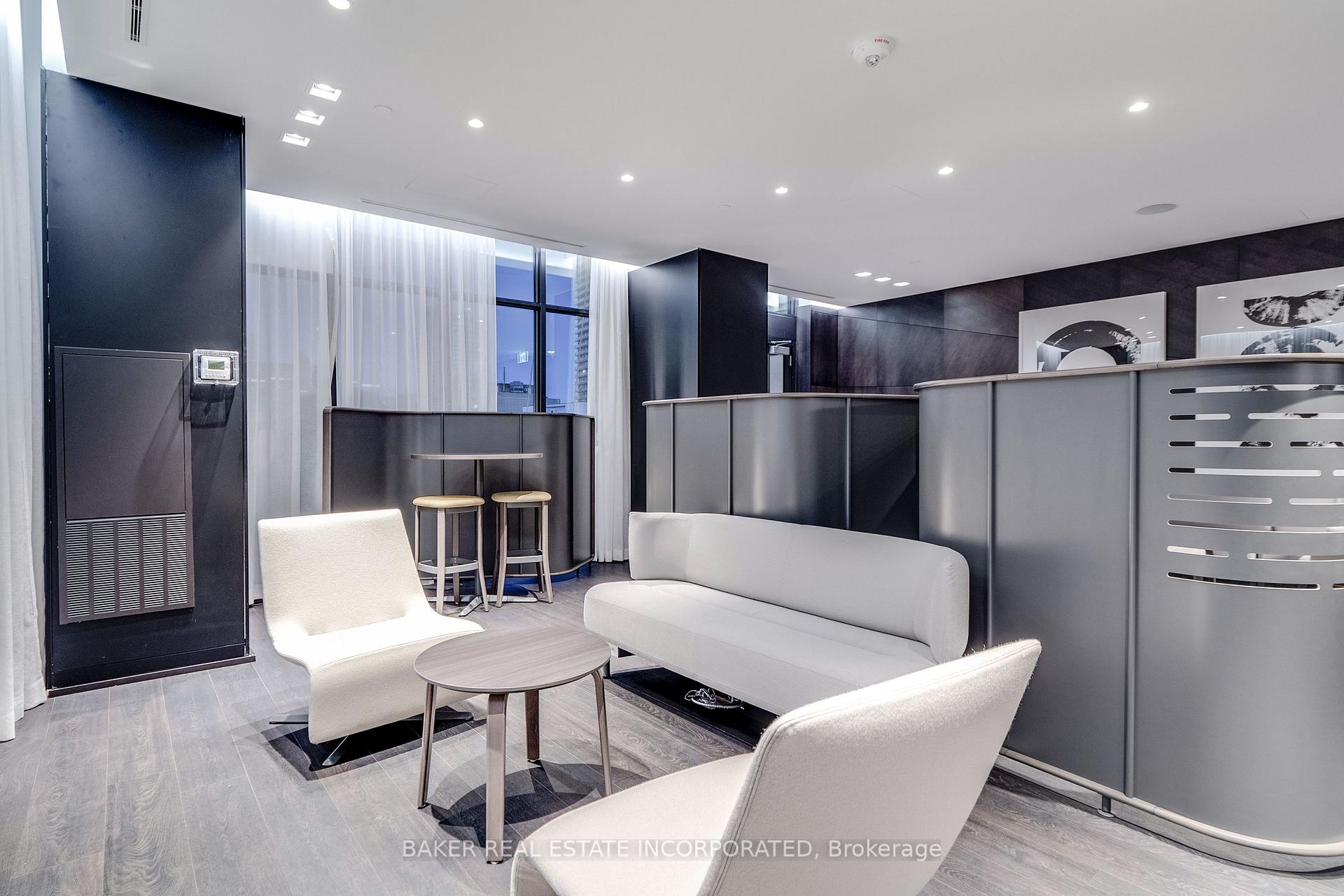 Photo 14 of Unit 3306, 15 Roehampton Avenue, Toronto, Mount Pleasant West — HOMEH