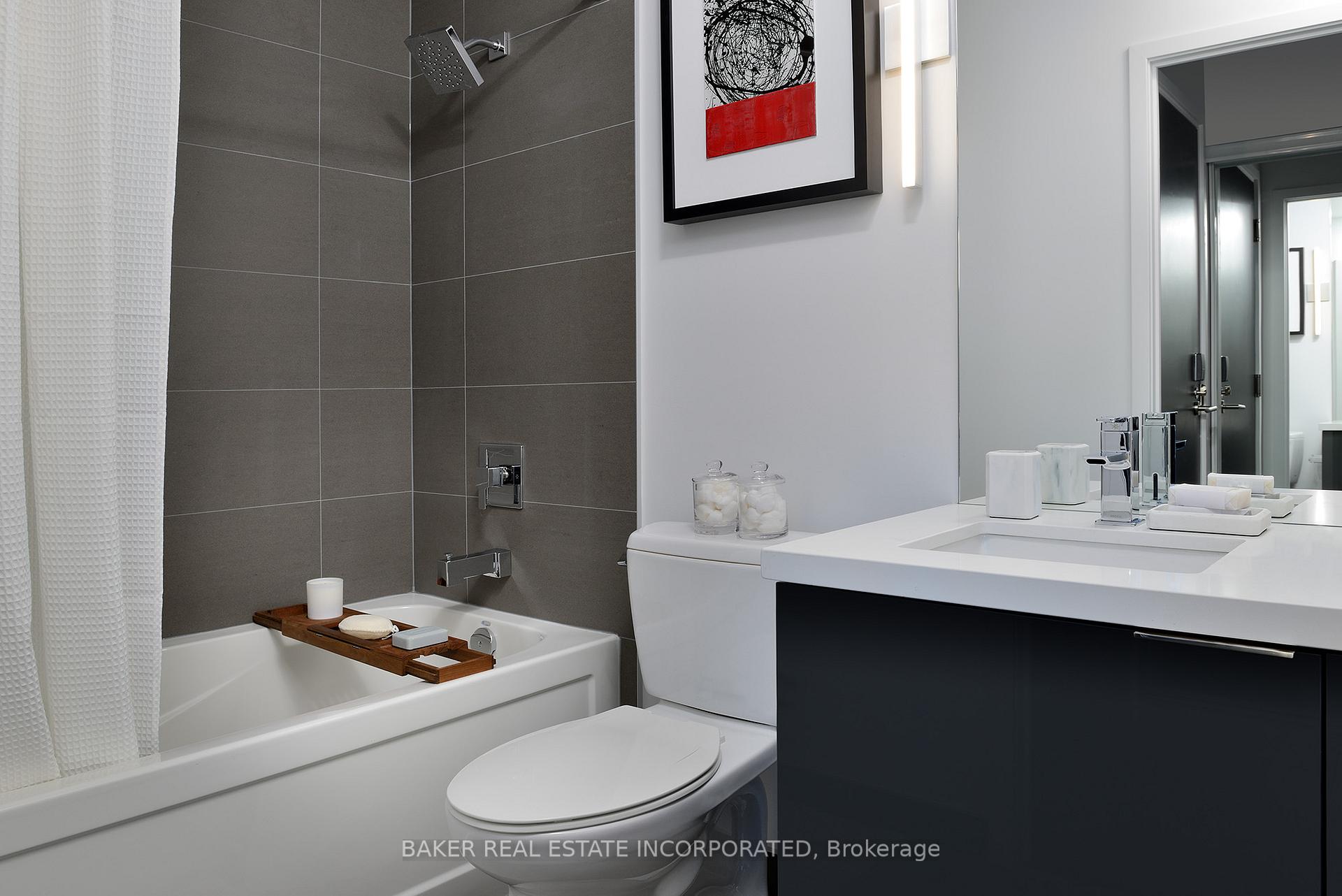 Photo 23 of Unit 3306, 15 Roehampton Avenue, Toronto, Mount Pleasant West — HOMEH