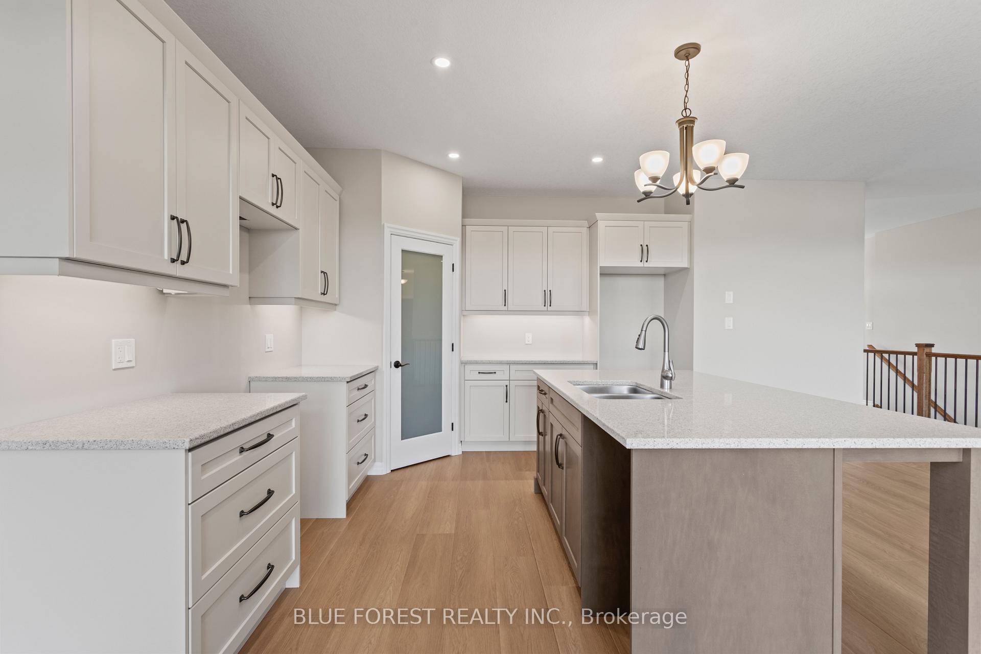 Photo 17 of 218 Snyders Avenue, Central Elgin, Belmont — HOMEH