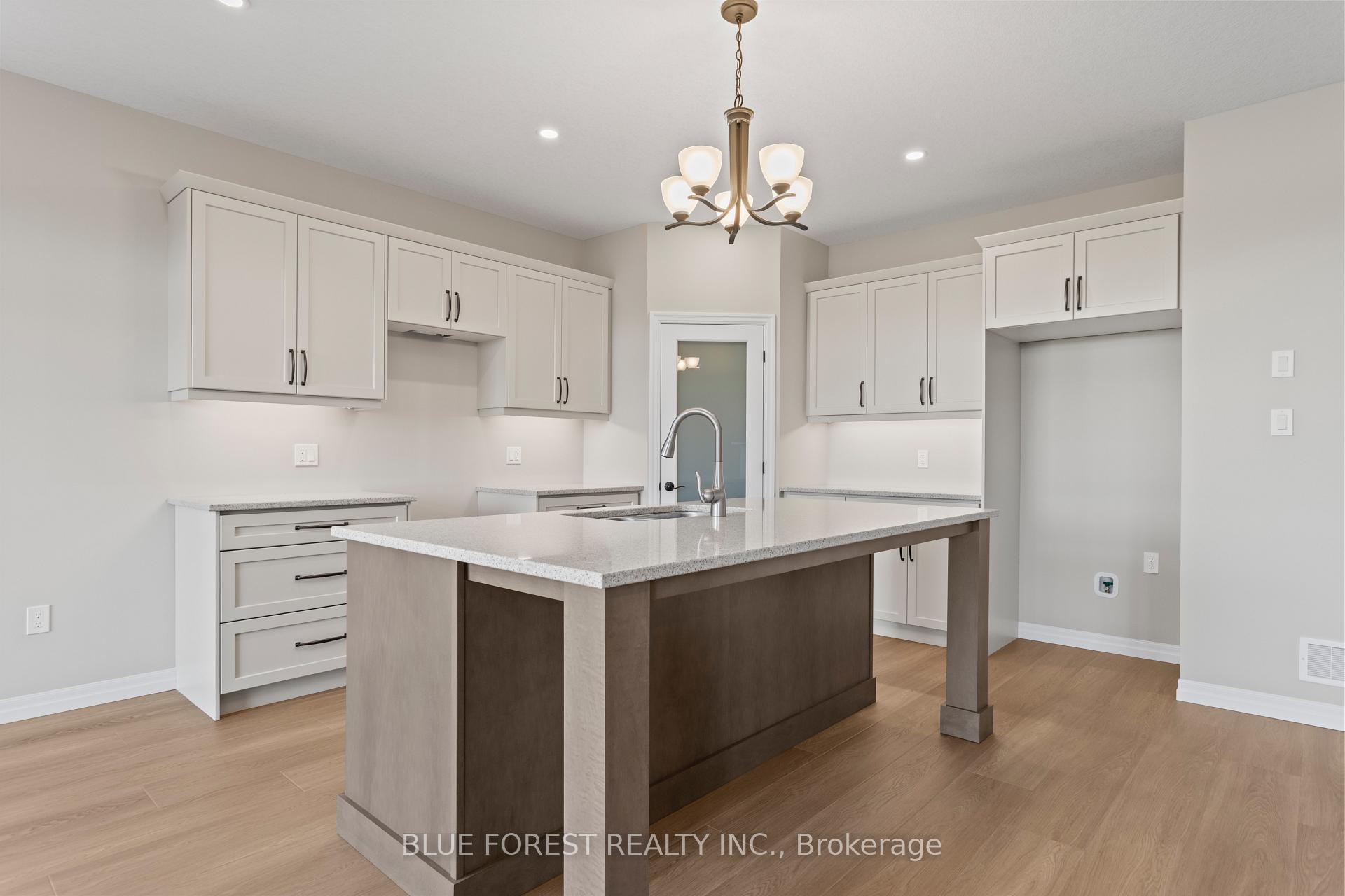 Photo 13 of 218 Snyders Avenue, Central Elgin, Belmont — HOMEH