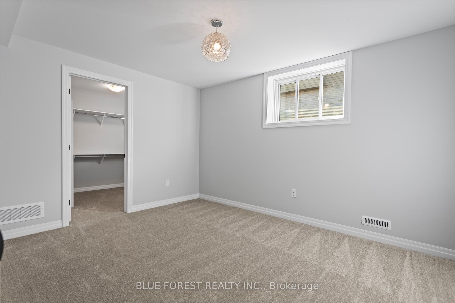 Photo 8 of 218 Snyders Avenue, Central Elgin, Belmont — HOMEH