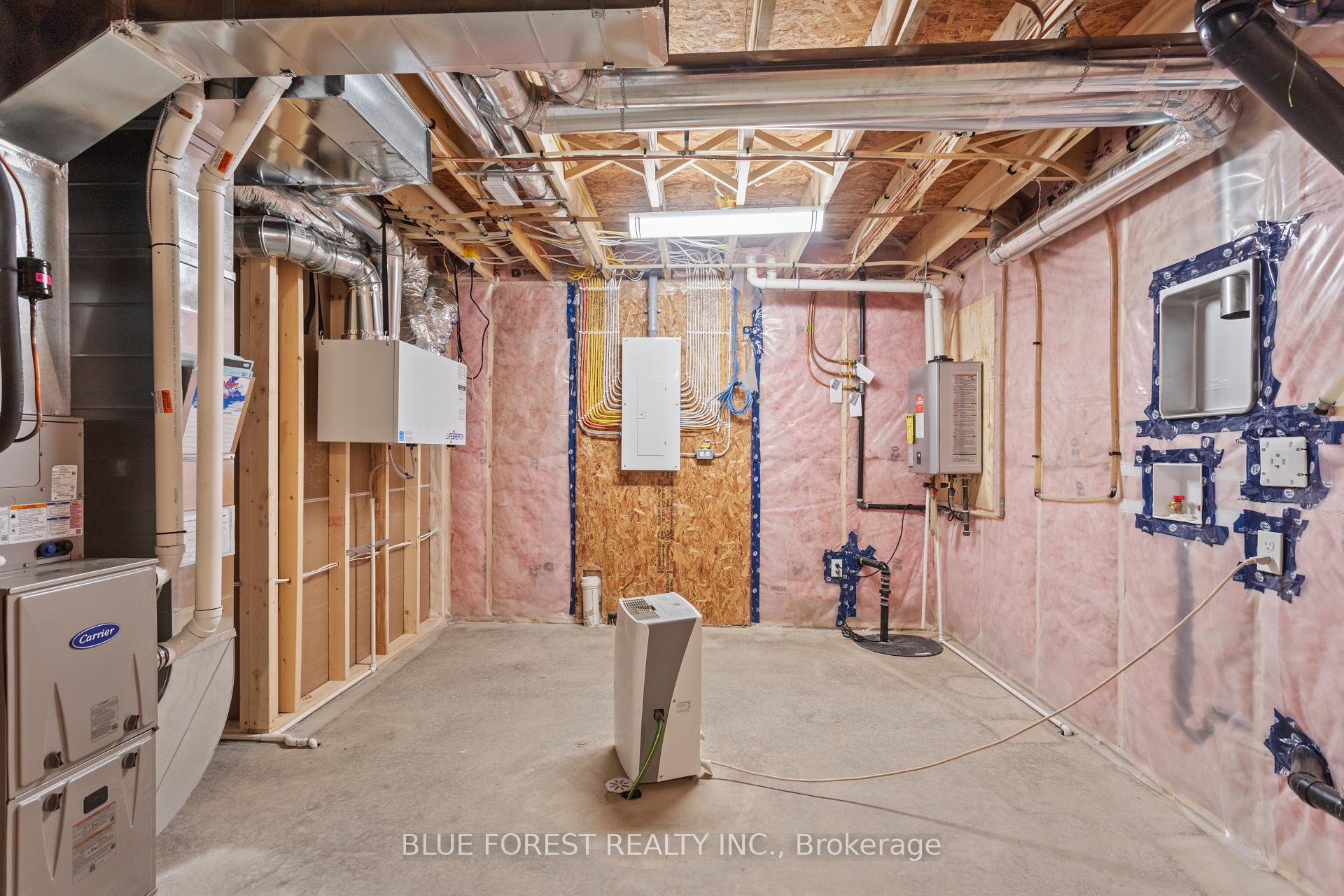 Photo 25 of 218 Snyders Avenue, Central Elgin, Belmont — HOMEH