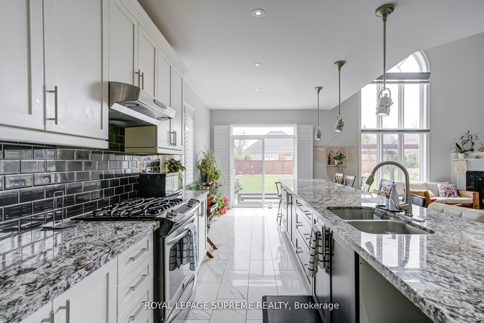 Photo 7 of 1417 Gilford Road, Innisfil, Gilford — HOMEH