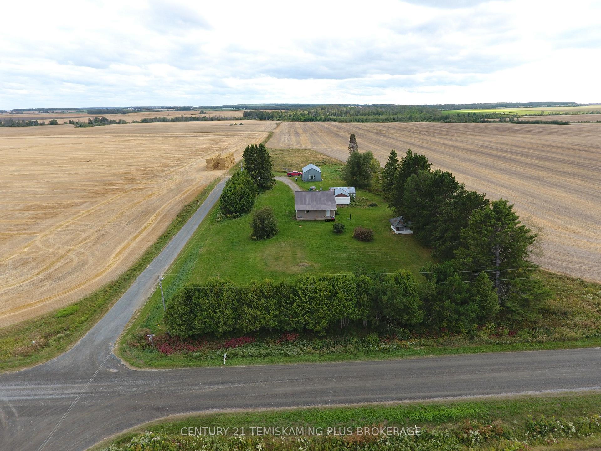 Photo 2 of 253156 Roger's Road, Englehart — HOMEH