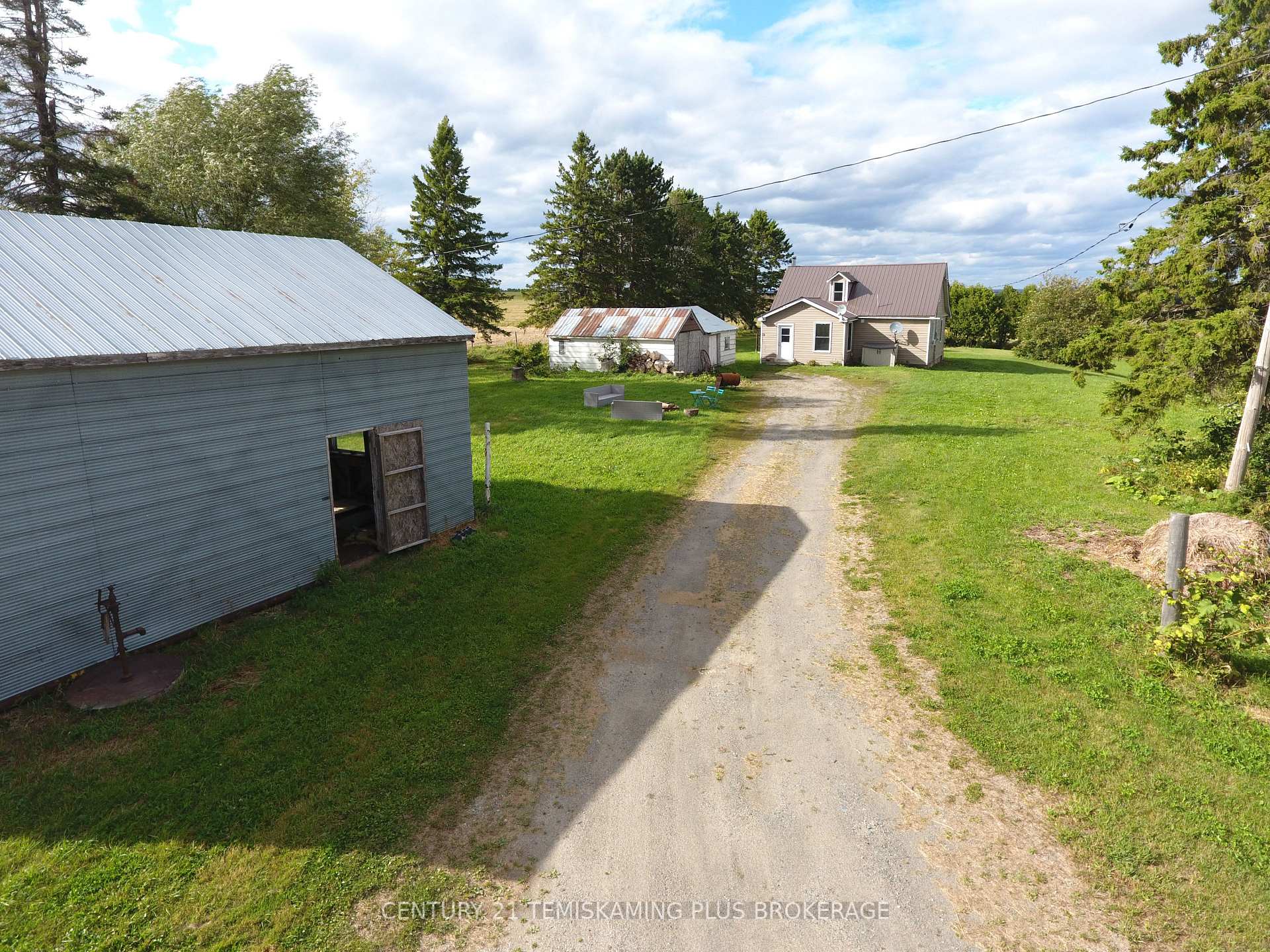 Photo 7 of 253156 Roger's Road, Englehart — HOMEH