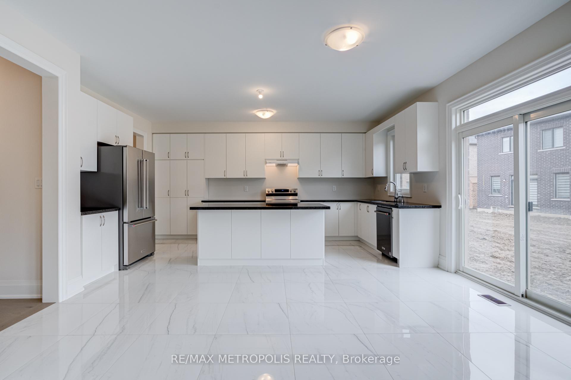 Photo 15 of 454 Humphrey Street, Hamilton, Waterdown — HOMEH