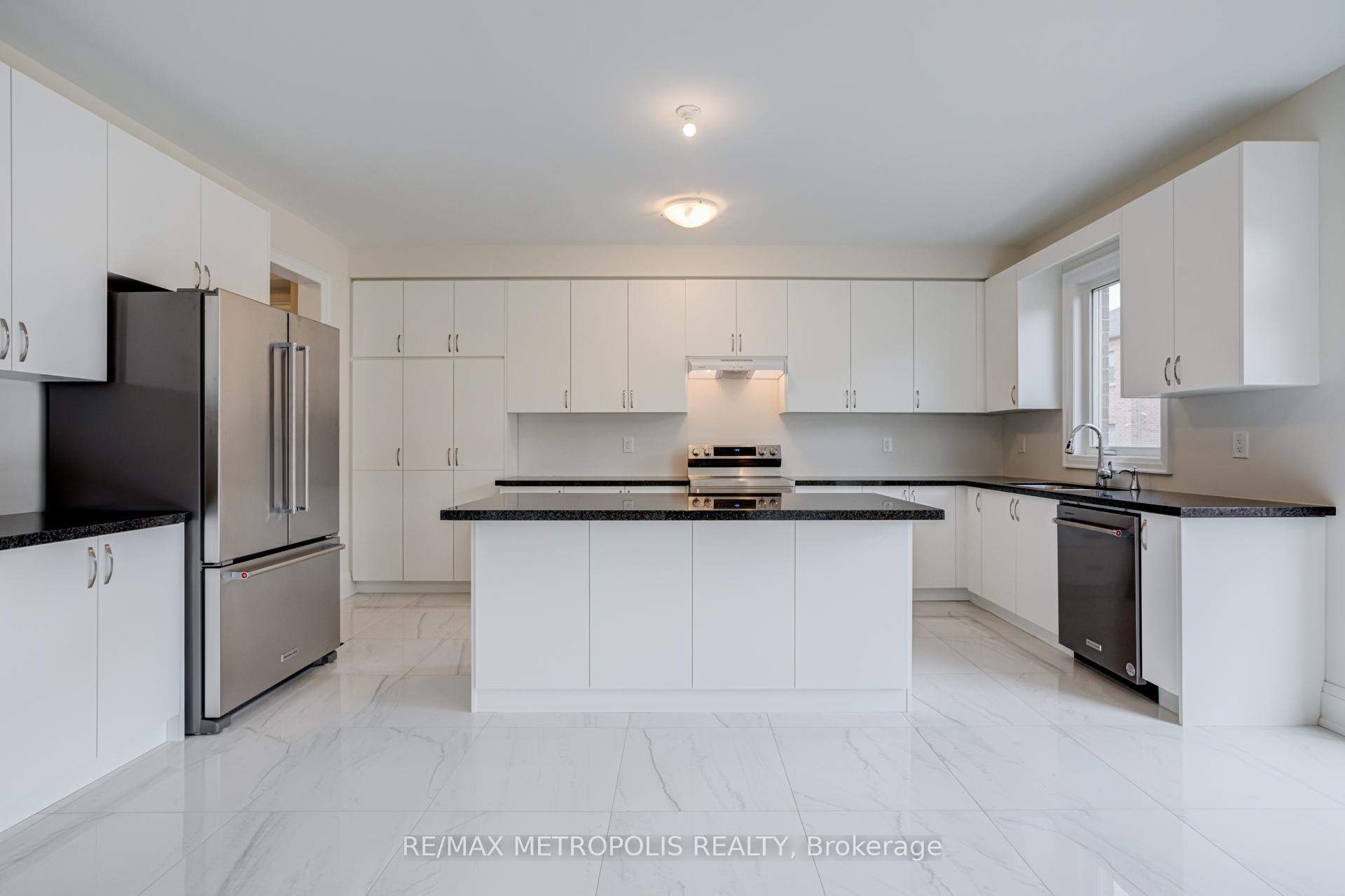 Photo 13 of 454 Humphrey Street, Hamilton, Waterdown — HOMEH