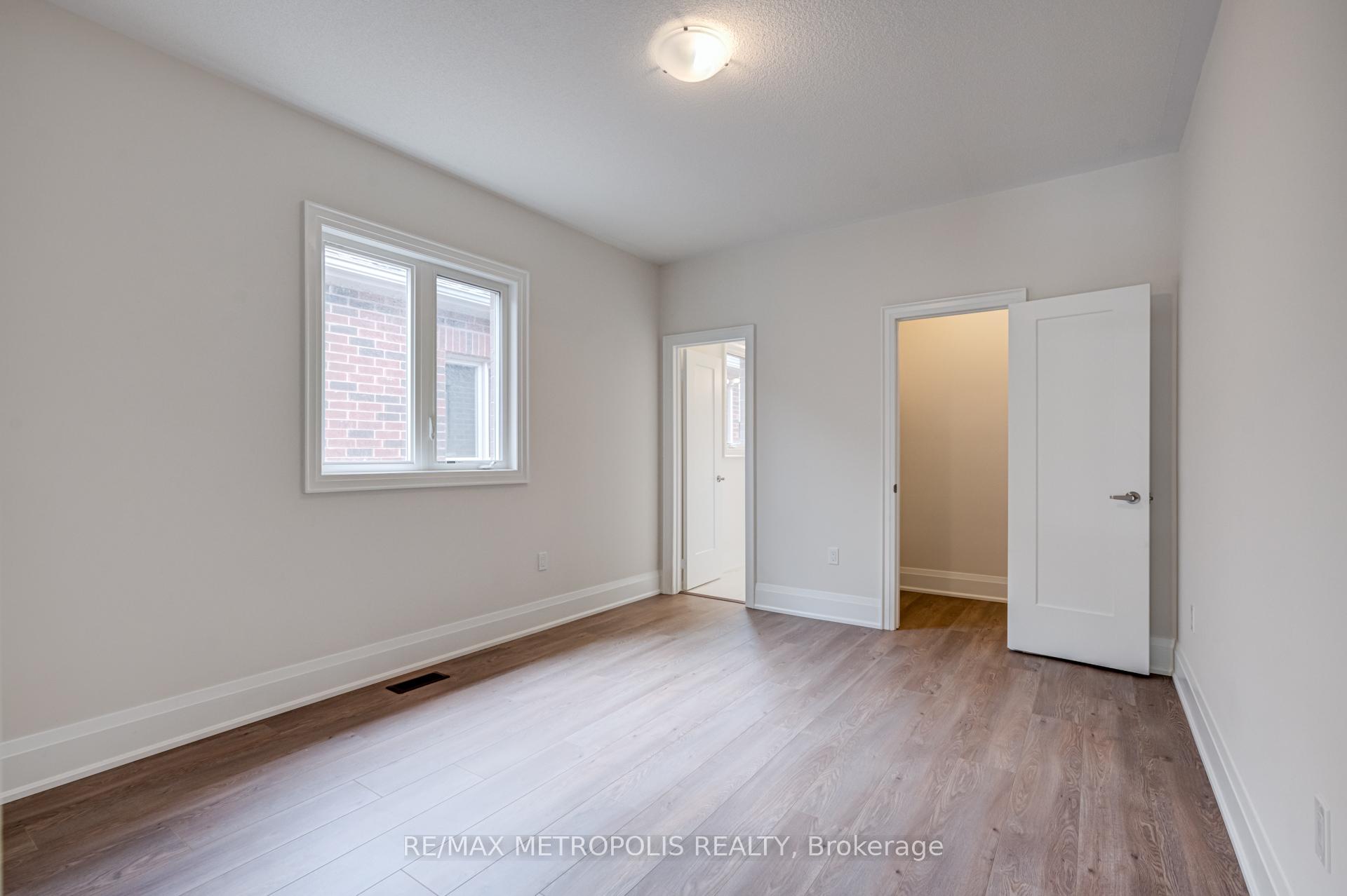 Photo 19 of 454 Humphrey Street, Hamilton, Waterdown — HOMEH