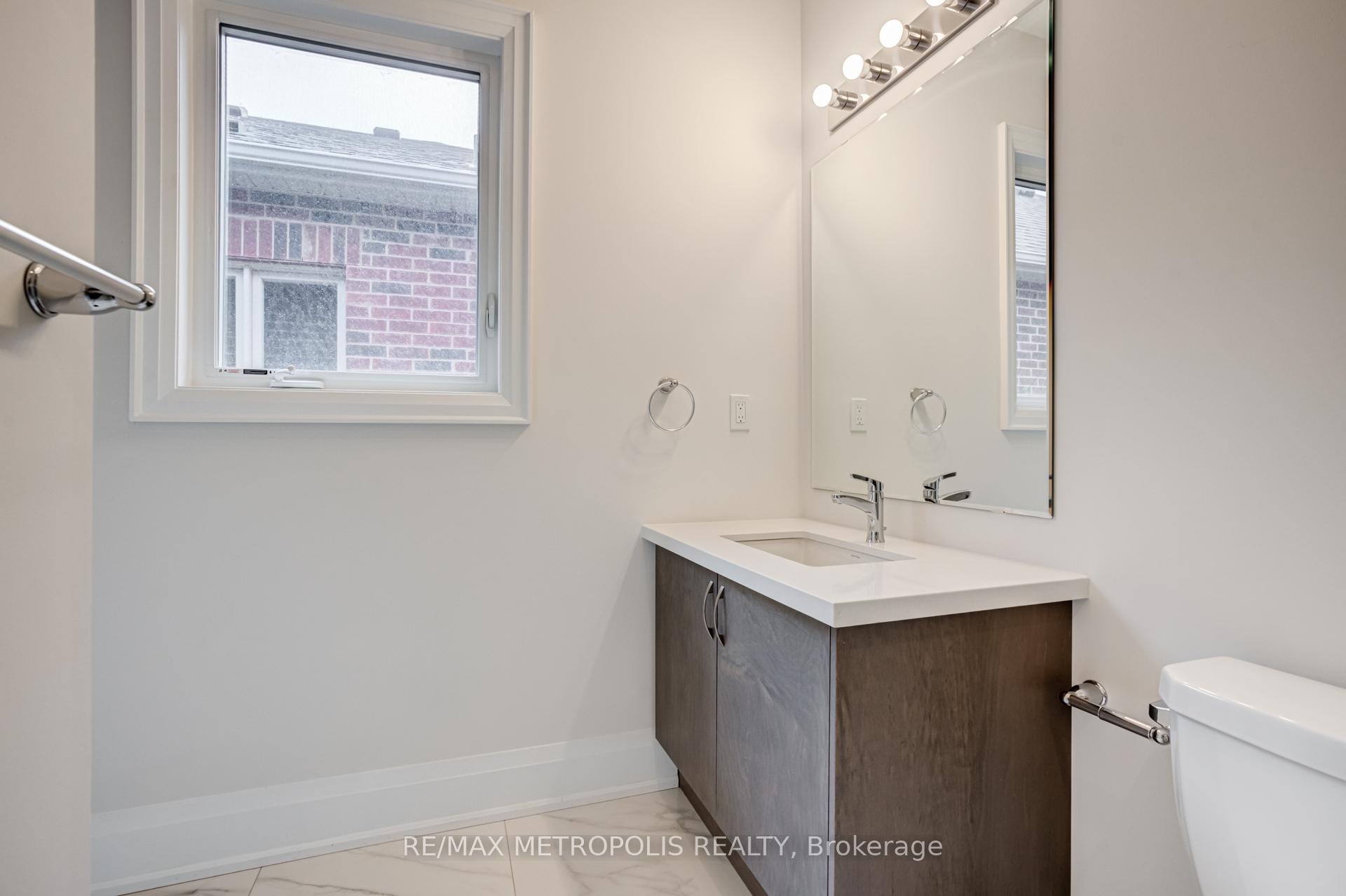 Photo 33 of 454 Humphrey Street, Hamilton, Waterdown — HOMEH