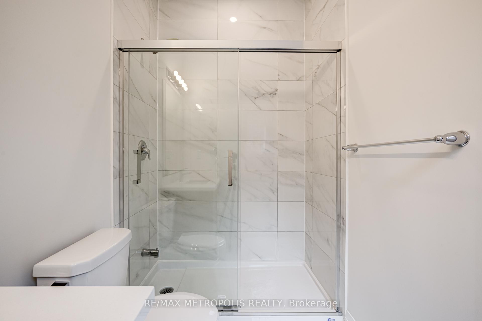 Photo 17 of 454 Humphrey Street, Hamilton, Waterdown — HOMEH