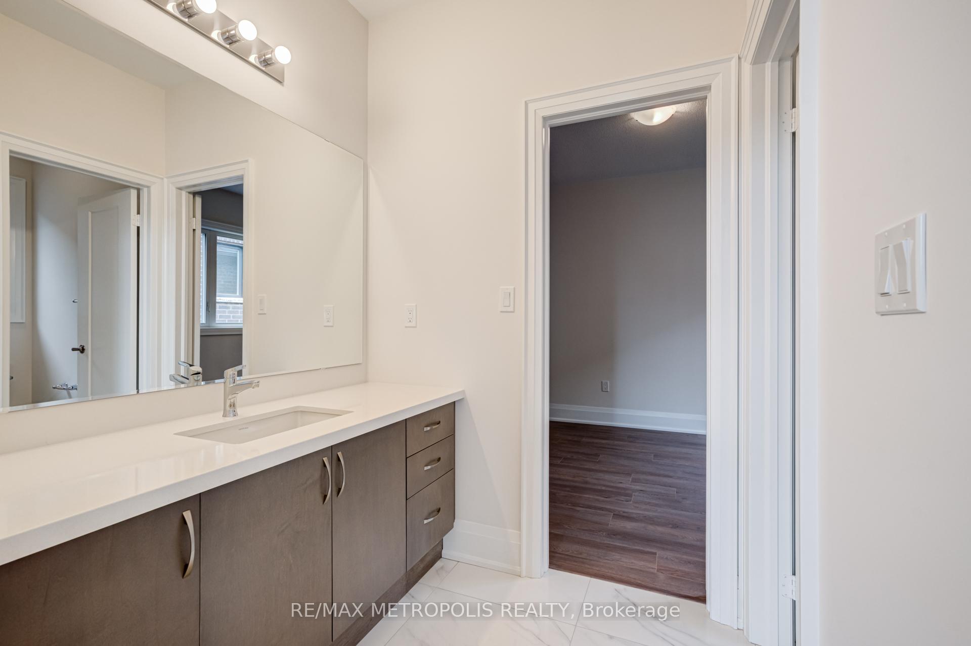 Photo 28 of 454 Humphrey Street, Hamilton, Waterdown — HOMEH