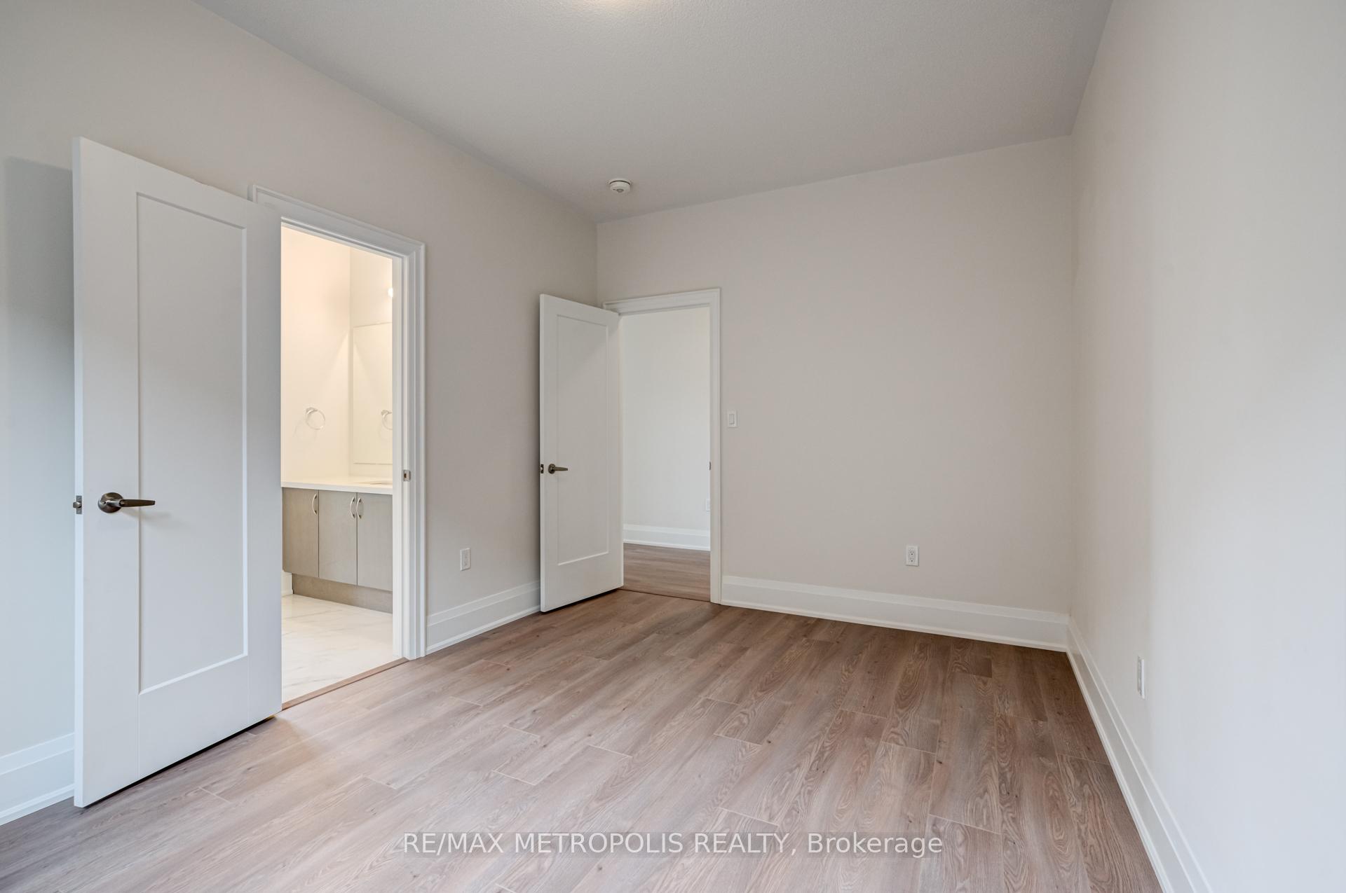 Photo 32 of 454 Humphrey Street, Hamilton, Waterdown — HOMEH