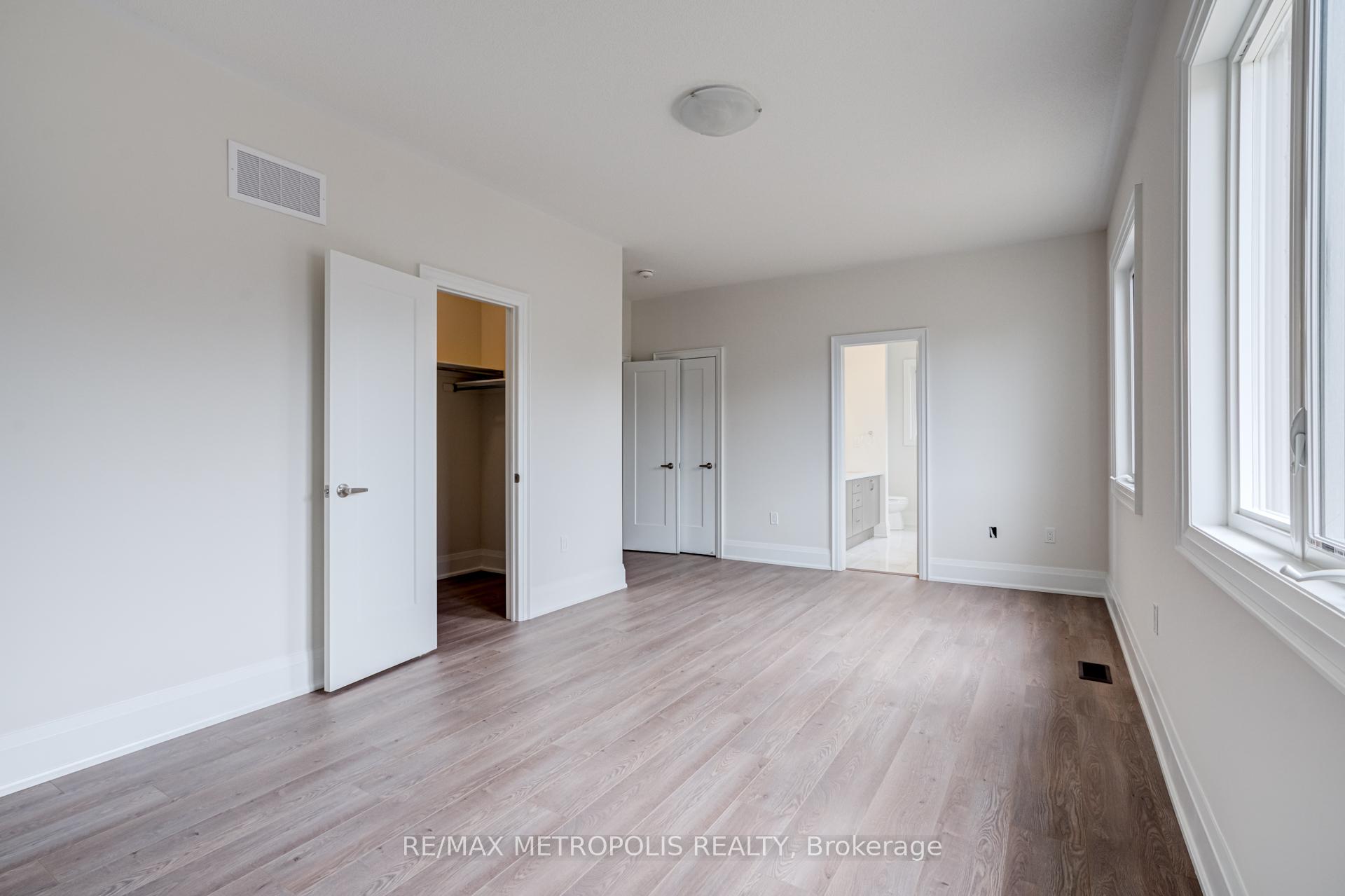 Photo 25 of 454 Humphrey Street, Hamilton, Waterdown — HOMEH