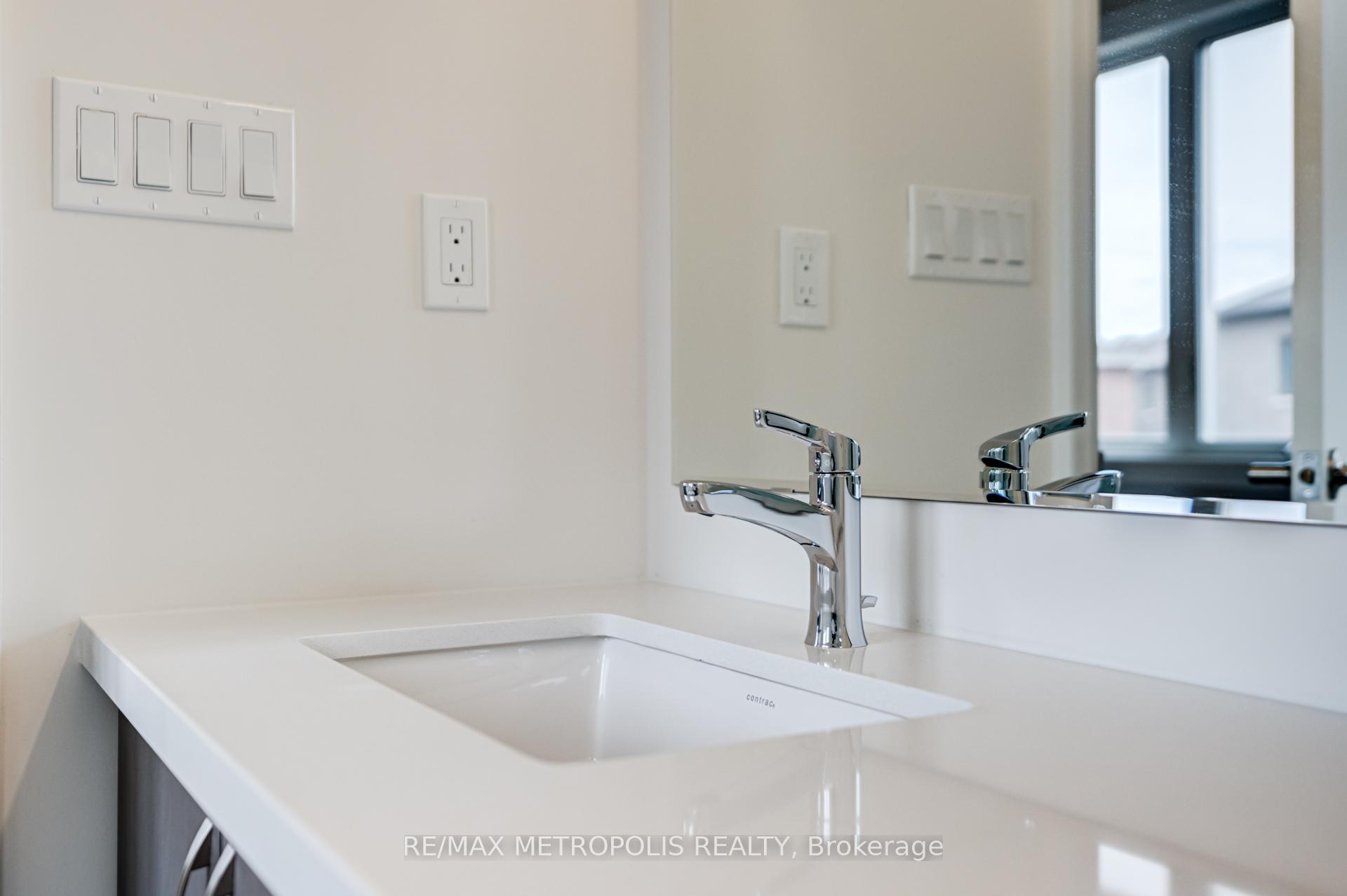 Photo 30 of 454 Humphrey Street, Hamilton, Waterdown — HOMEH