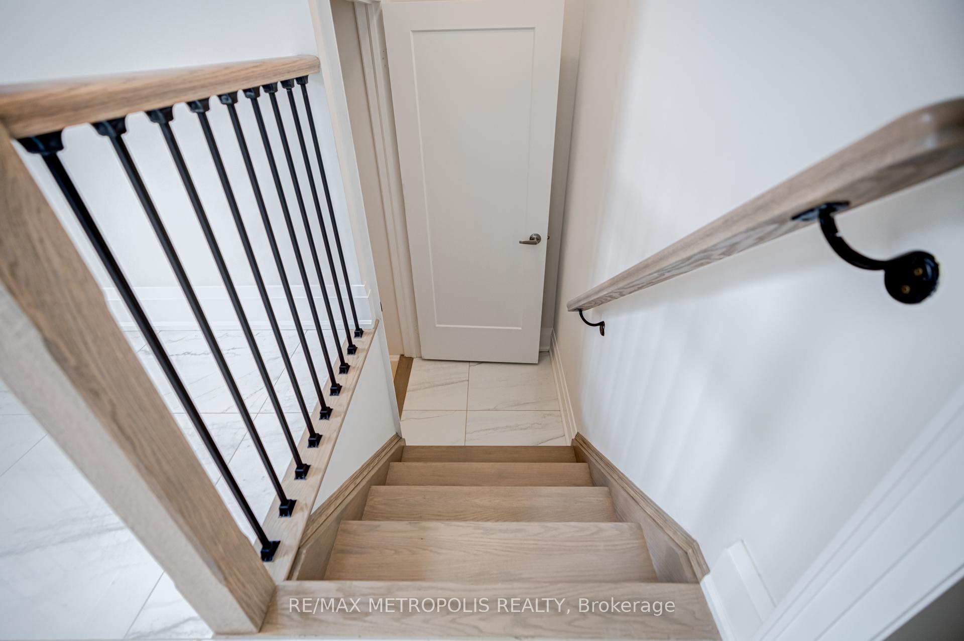 Photo 35 of 454 Humphrey Street, Hamilton, Waterdown — HOMEH