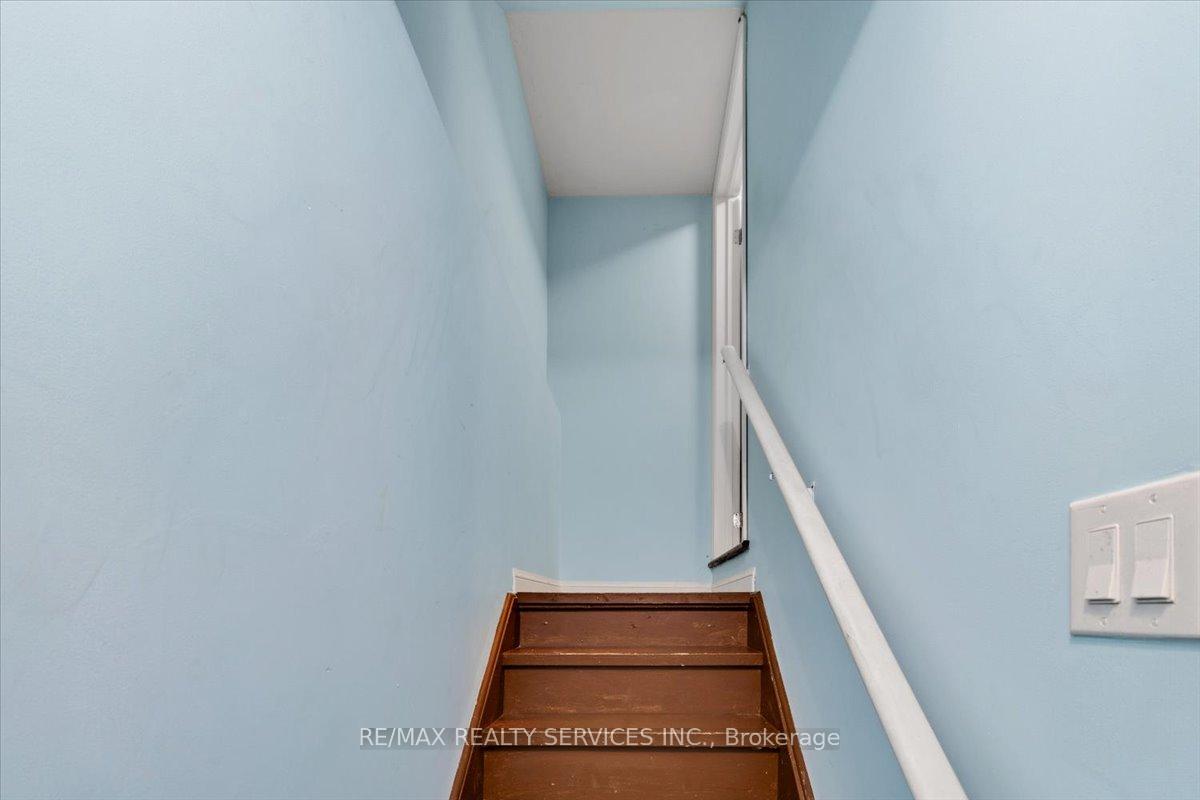 Photo 5 of Unit Bsmt, 524 Attenborough Terrace N, Milton, Willmott — HOMEH