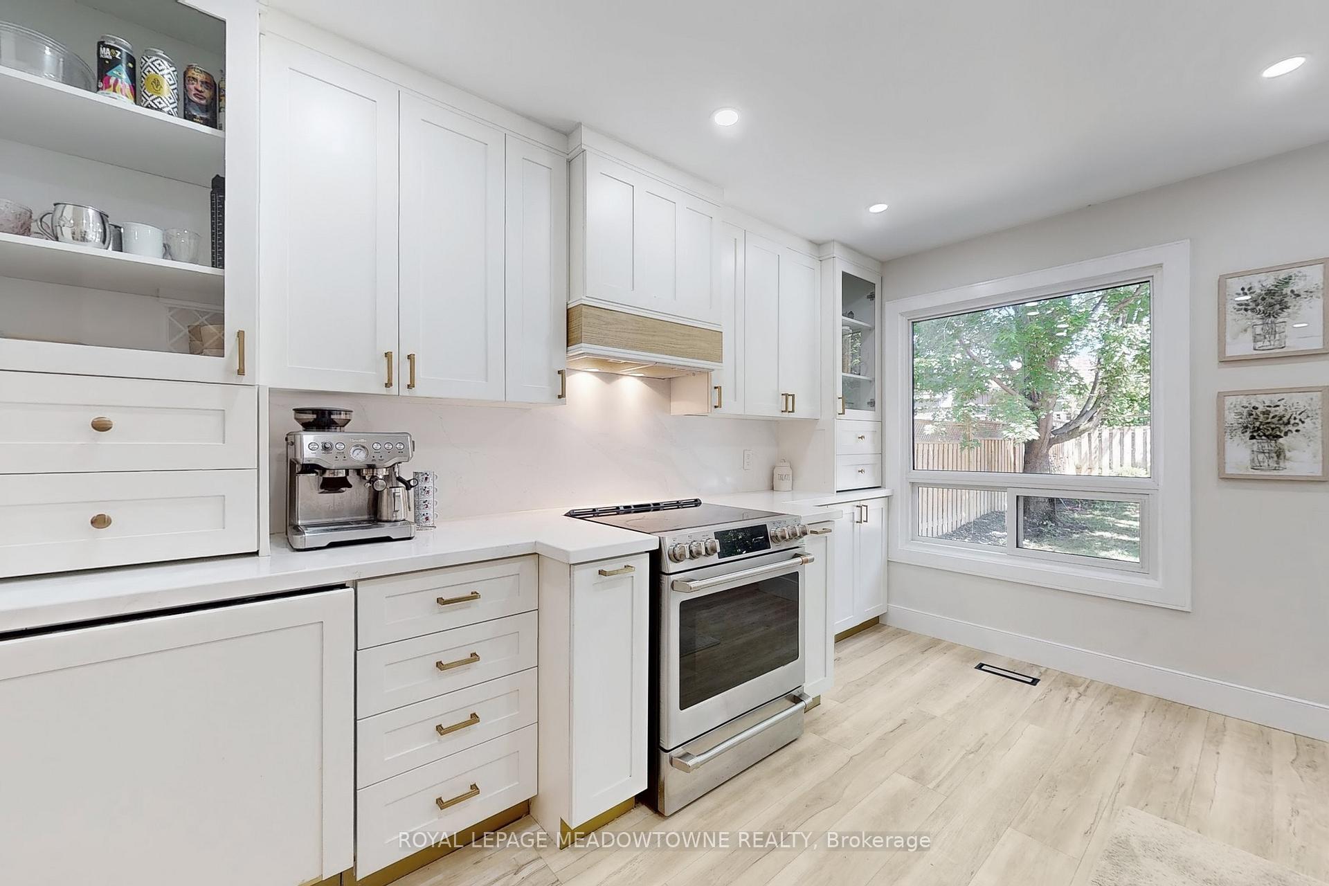 Photo 14 of 365 Celtic Drive, Hamilton, Stoney Creek — HOMEH